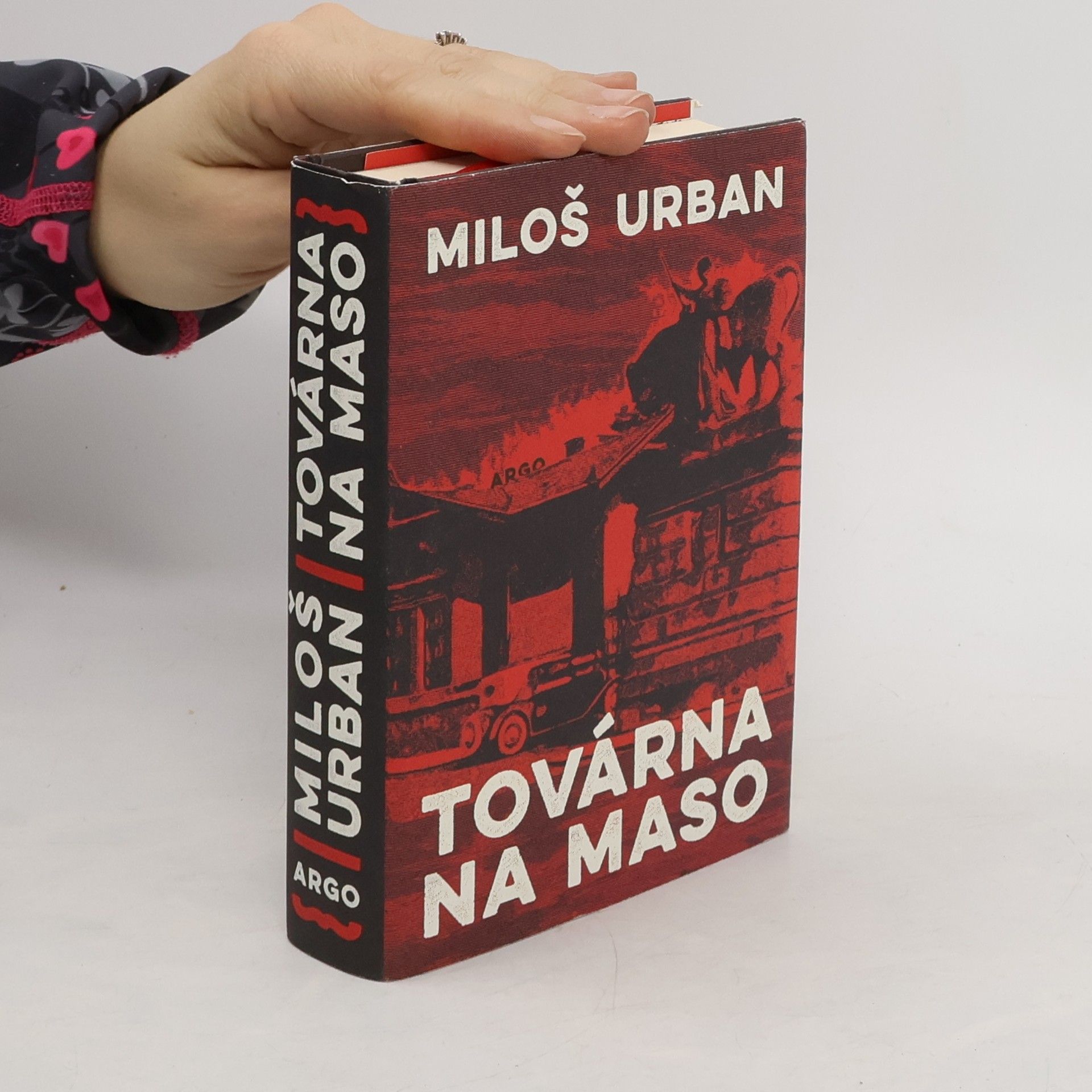 Miloš Urban Továrna na maso