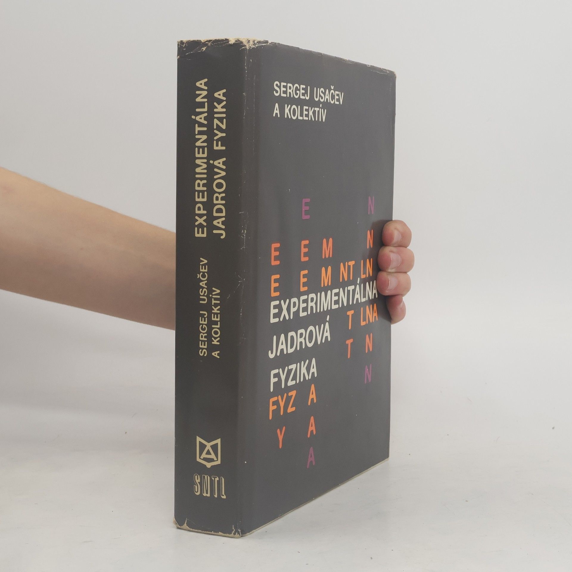 Sergej Usačev Experimentálna jadrová fyzika