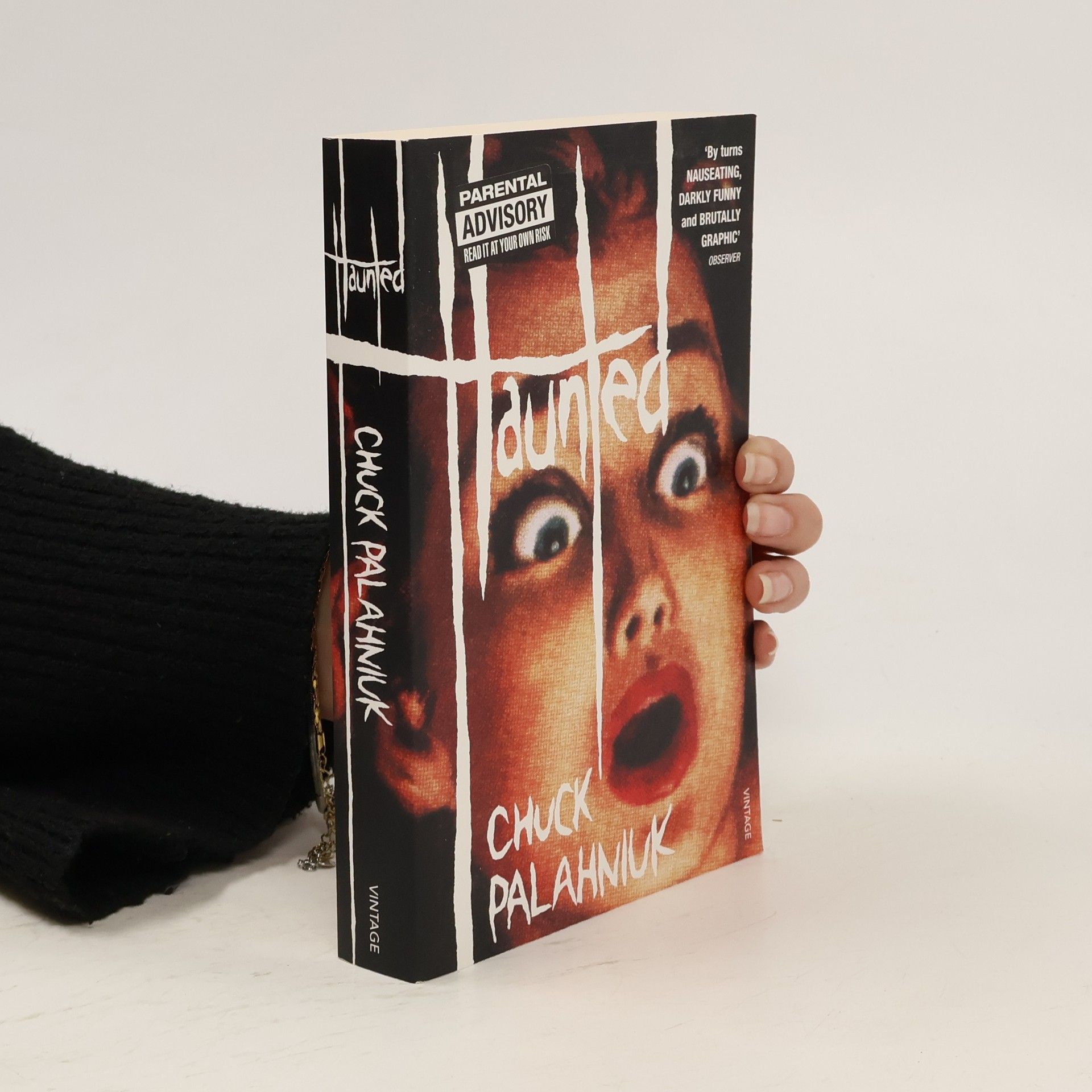 Chuck Palahniuk Haunted