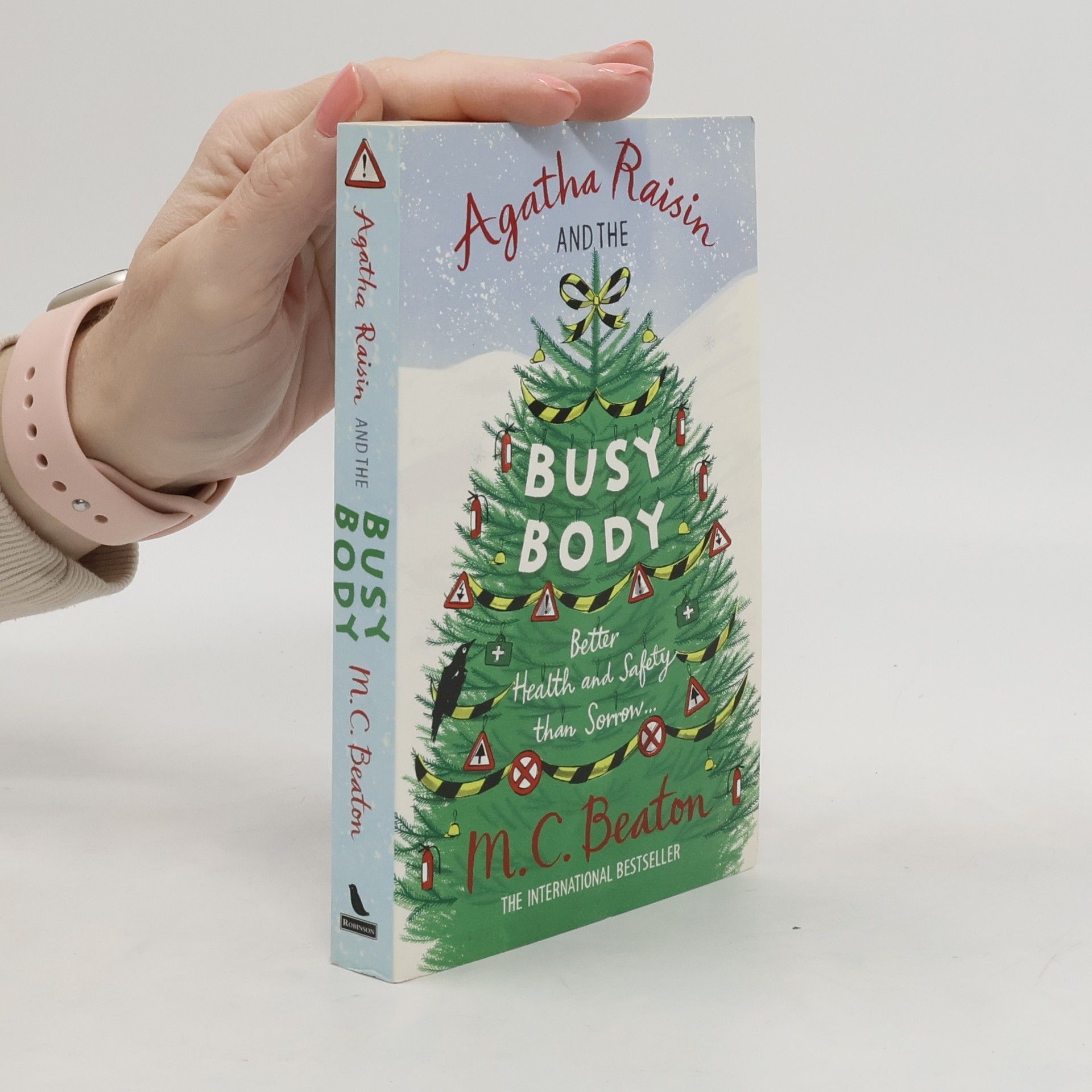 M. C. Beaton Agatha Raisin and the busy body