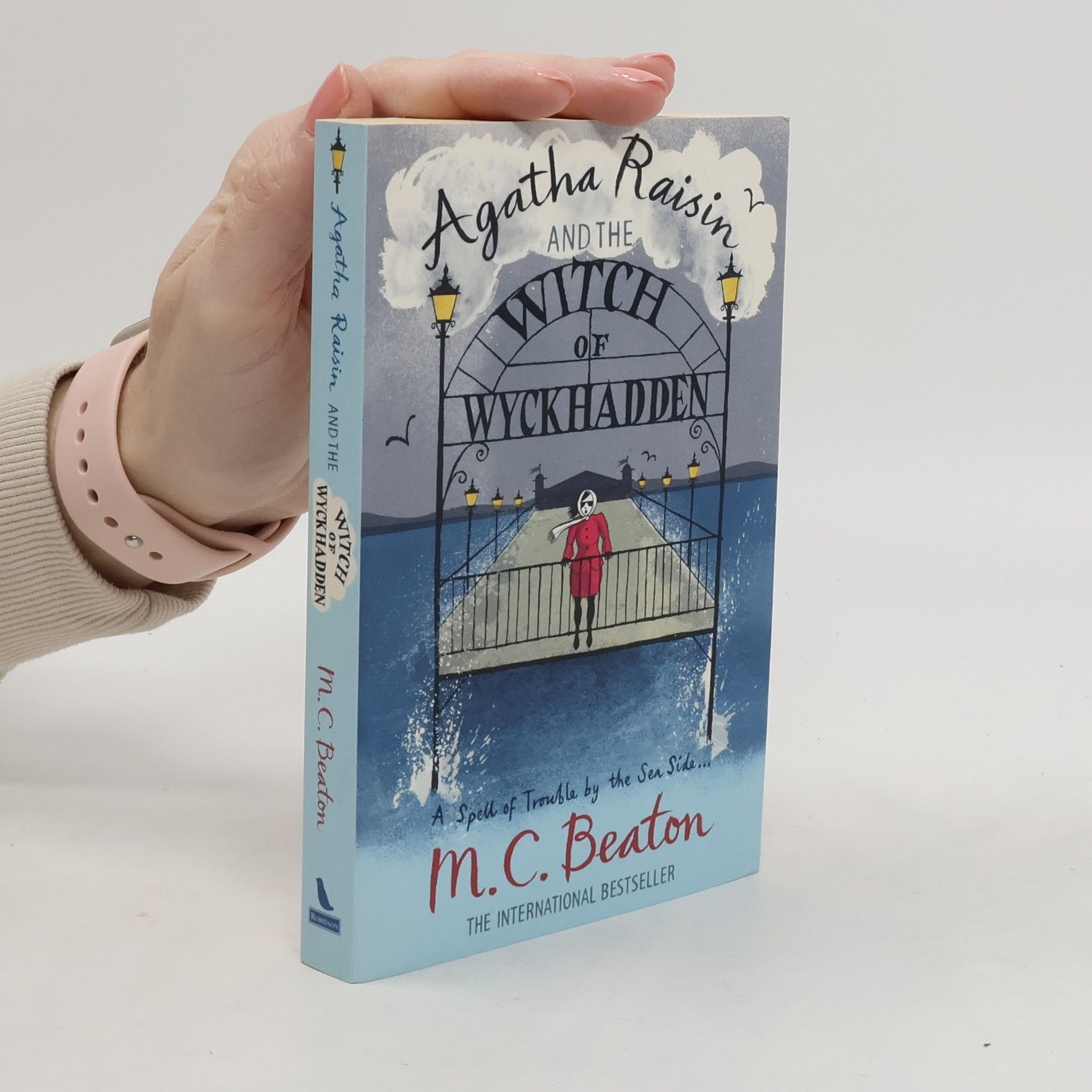 Marion Chesney Agatha Raisin and the Witch of Wyckhadden