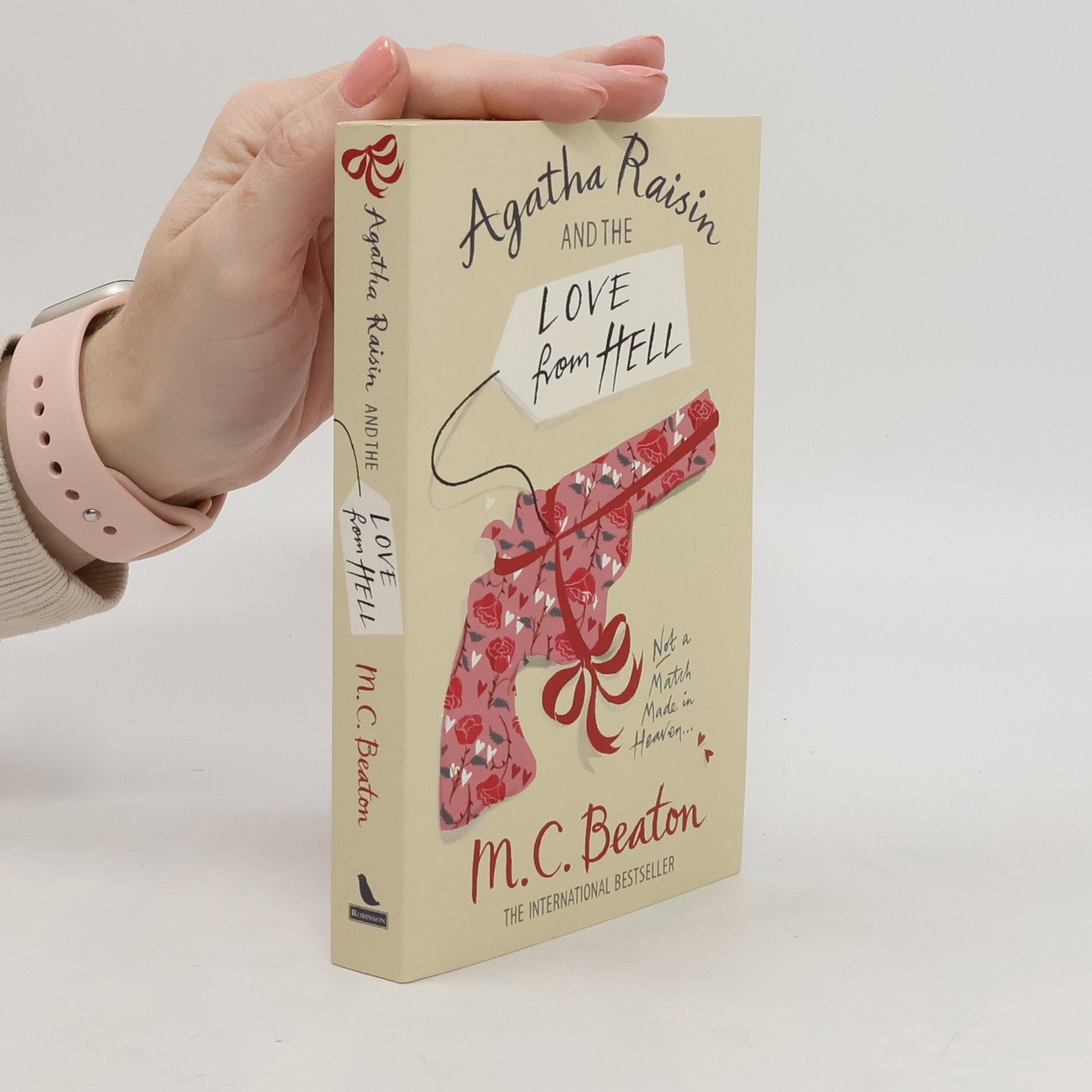 M. C. Beaton Agatha Raisin and the Love from Hell
