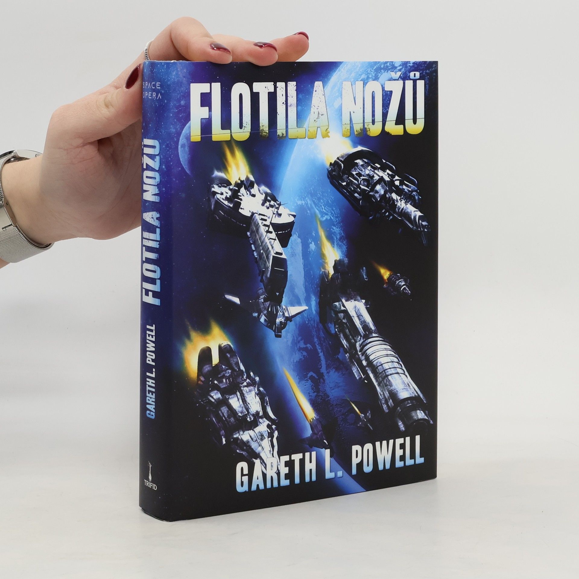 Gareth L. Powell Flotila nožů
