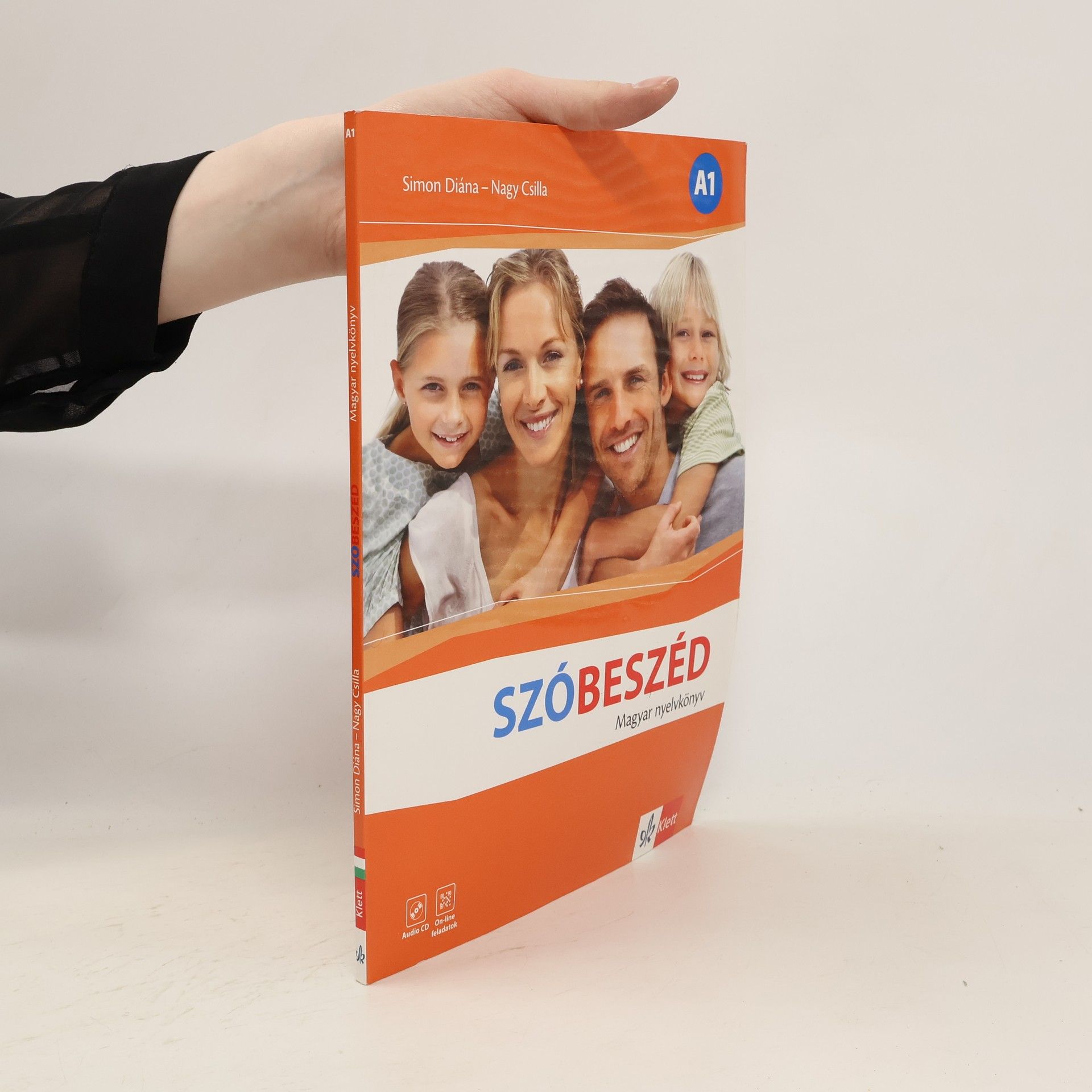 Diána Simon Szóbeszéd