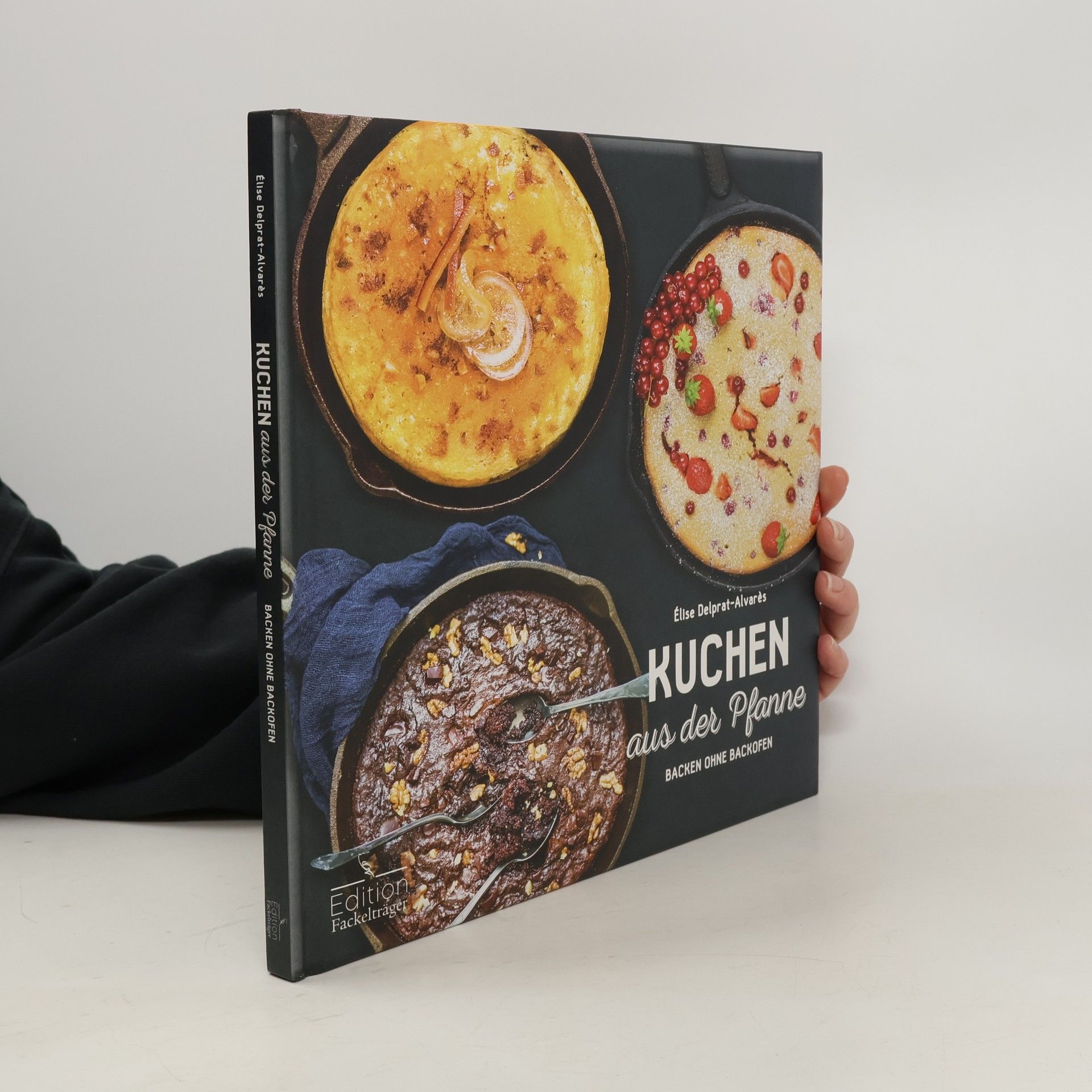 Élise Delprat Alvares Kuchen aus der Pfanne
