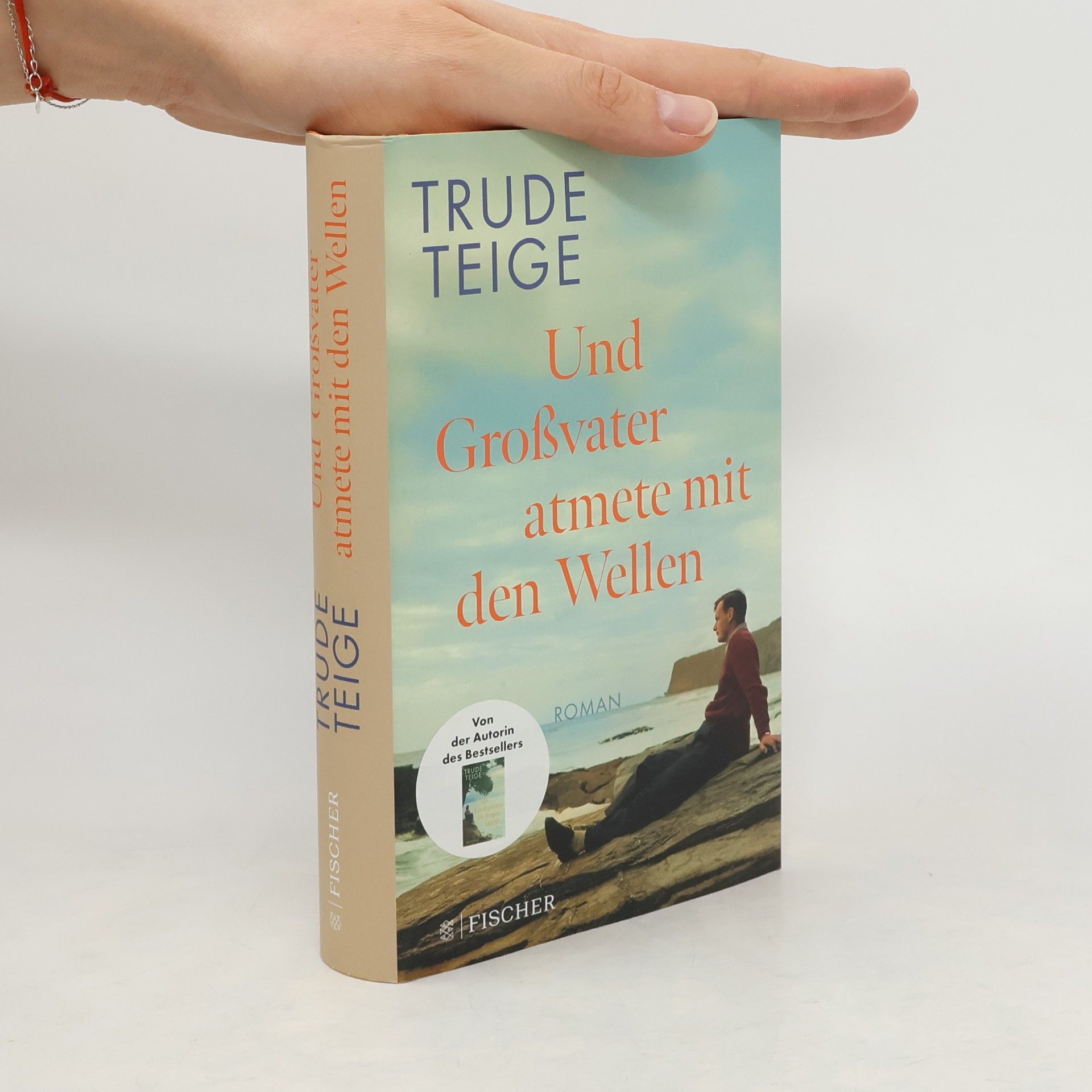 Trude Teige Und Großvater atmete mit den Wellen