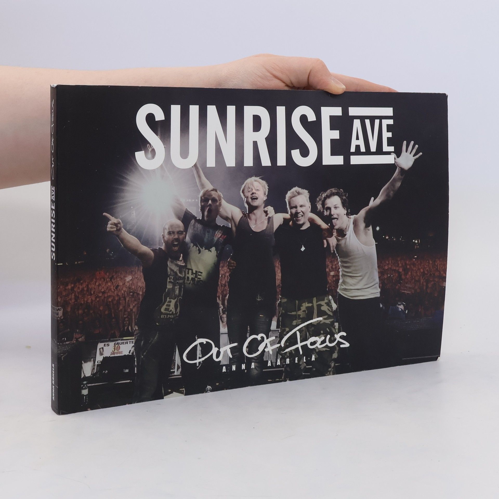 Anna Äärelä Sunrise Ave