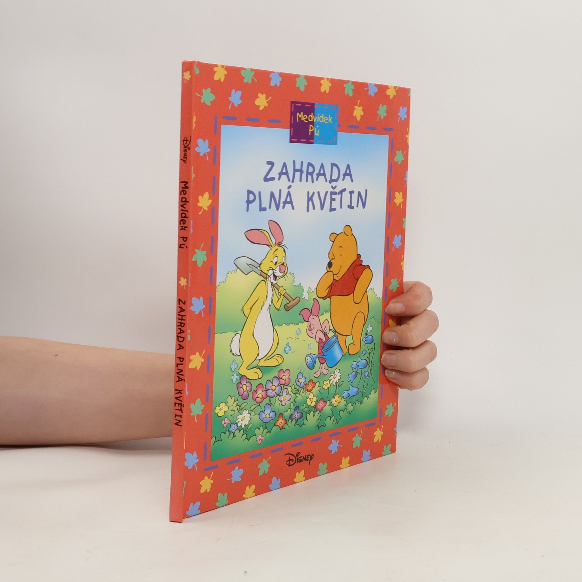 Ysenda Maxtone Graham Zahrada plná květin