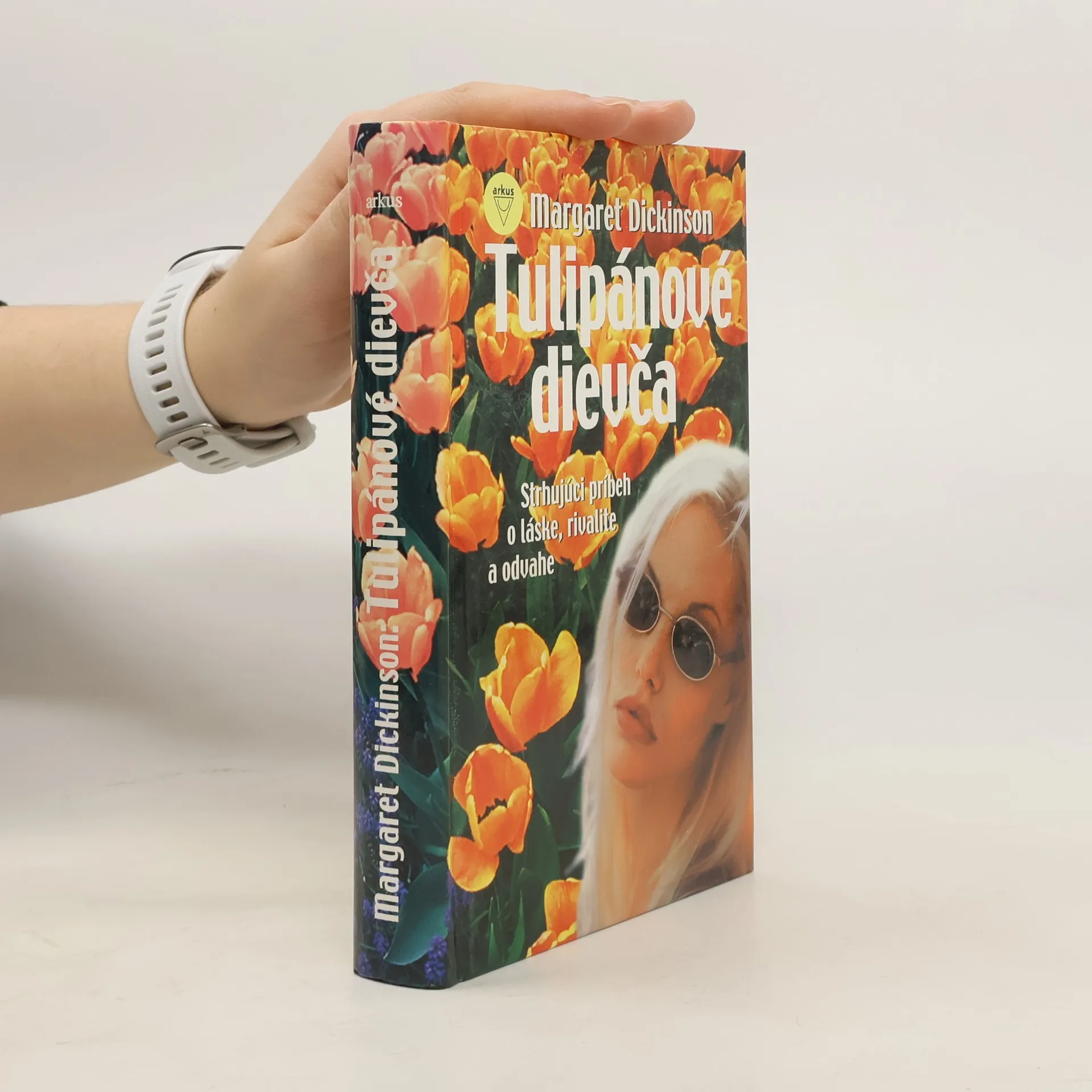 Tulipánové dievča | Kniha | Margaret Dickinson