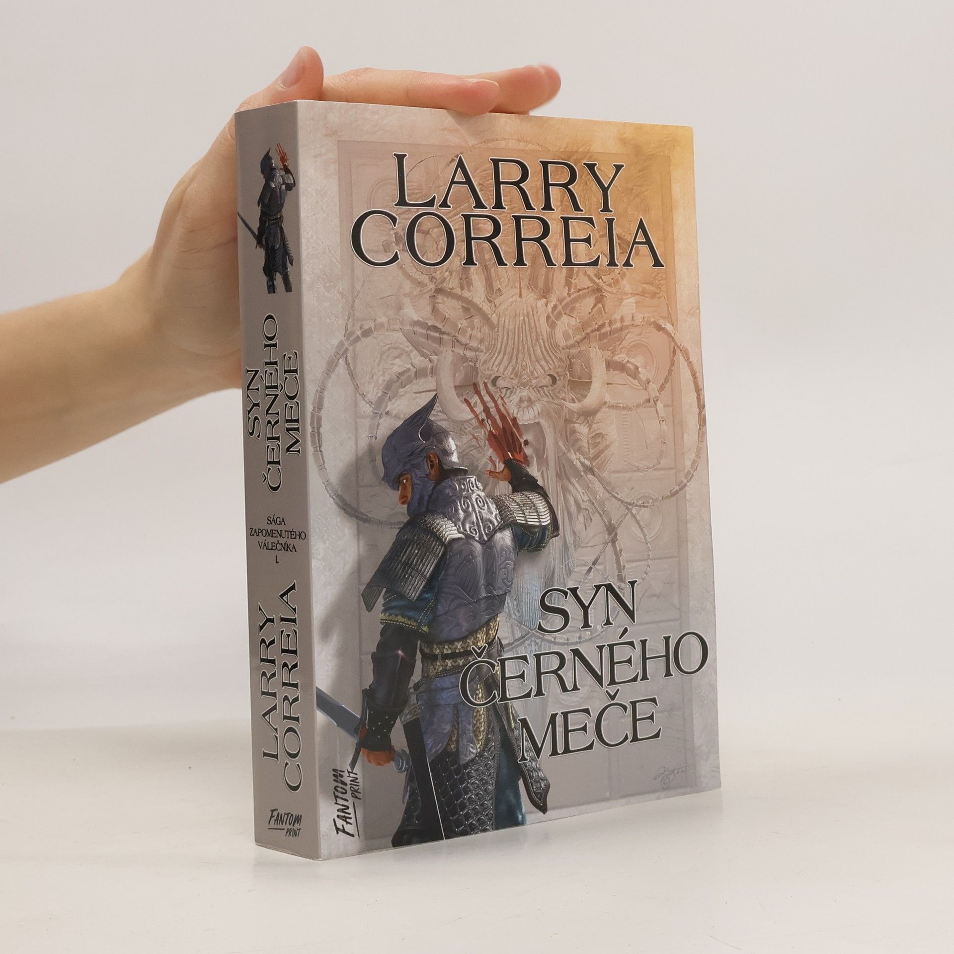 Larry Correia Sága zapomenutého válečníka. I., Syn černého meče
