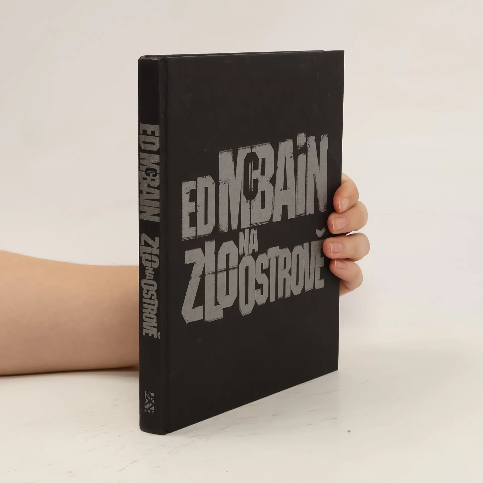 Zlo na ostrově | Kniha | Ed McBain | CS