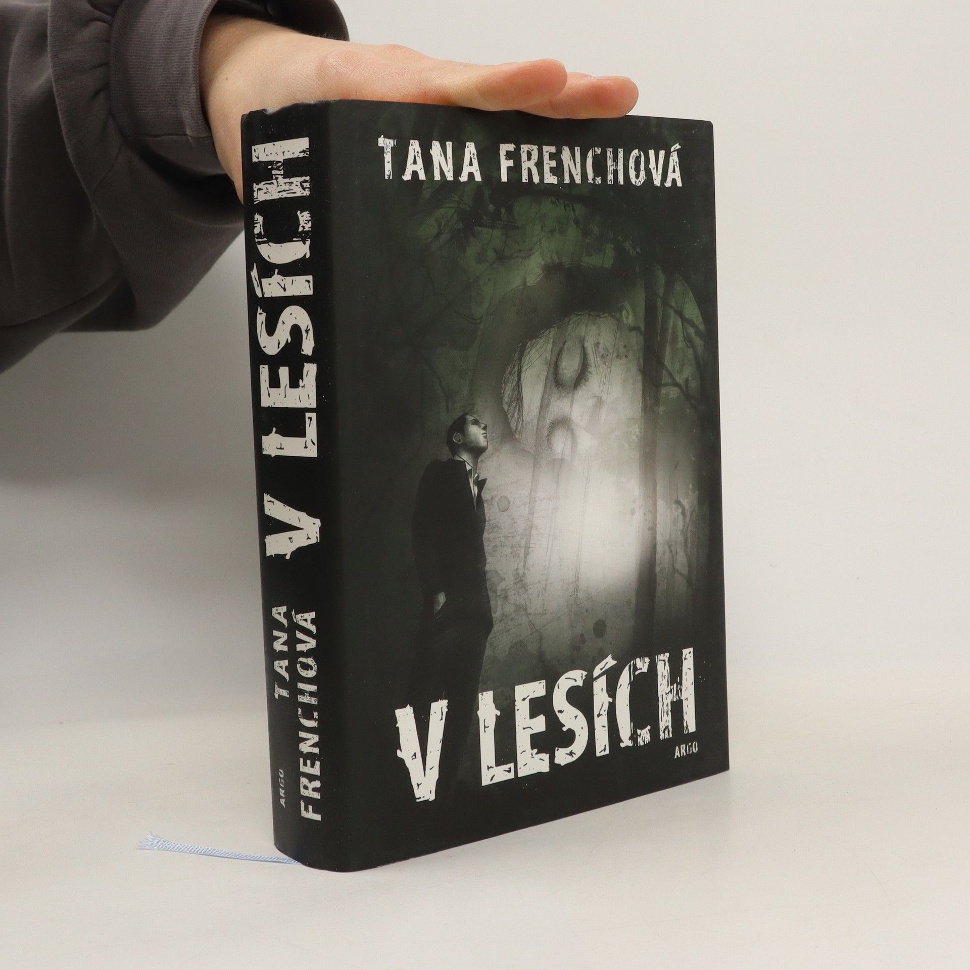 Tana Frenchová V lesích