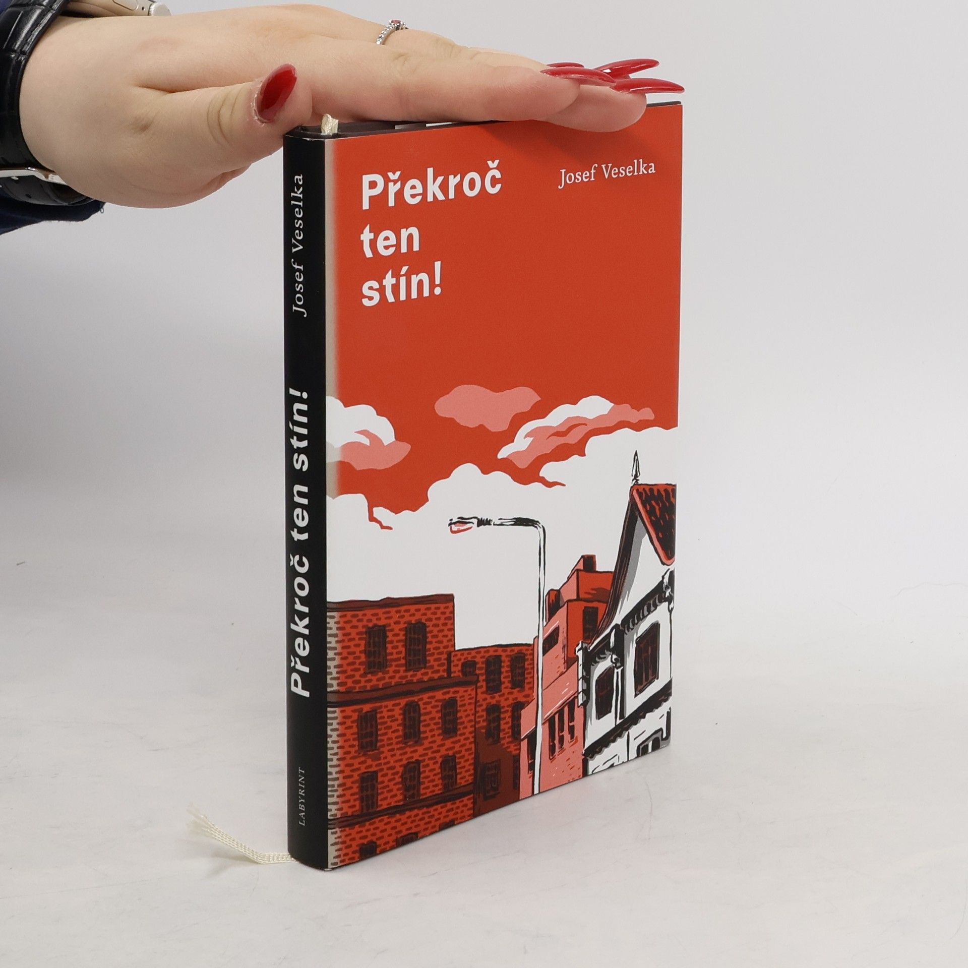 Josef Veselka Překroč ten stín!