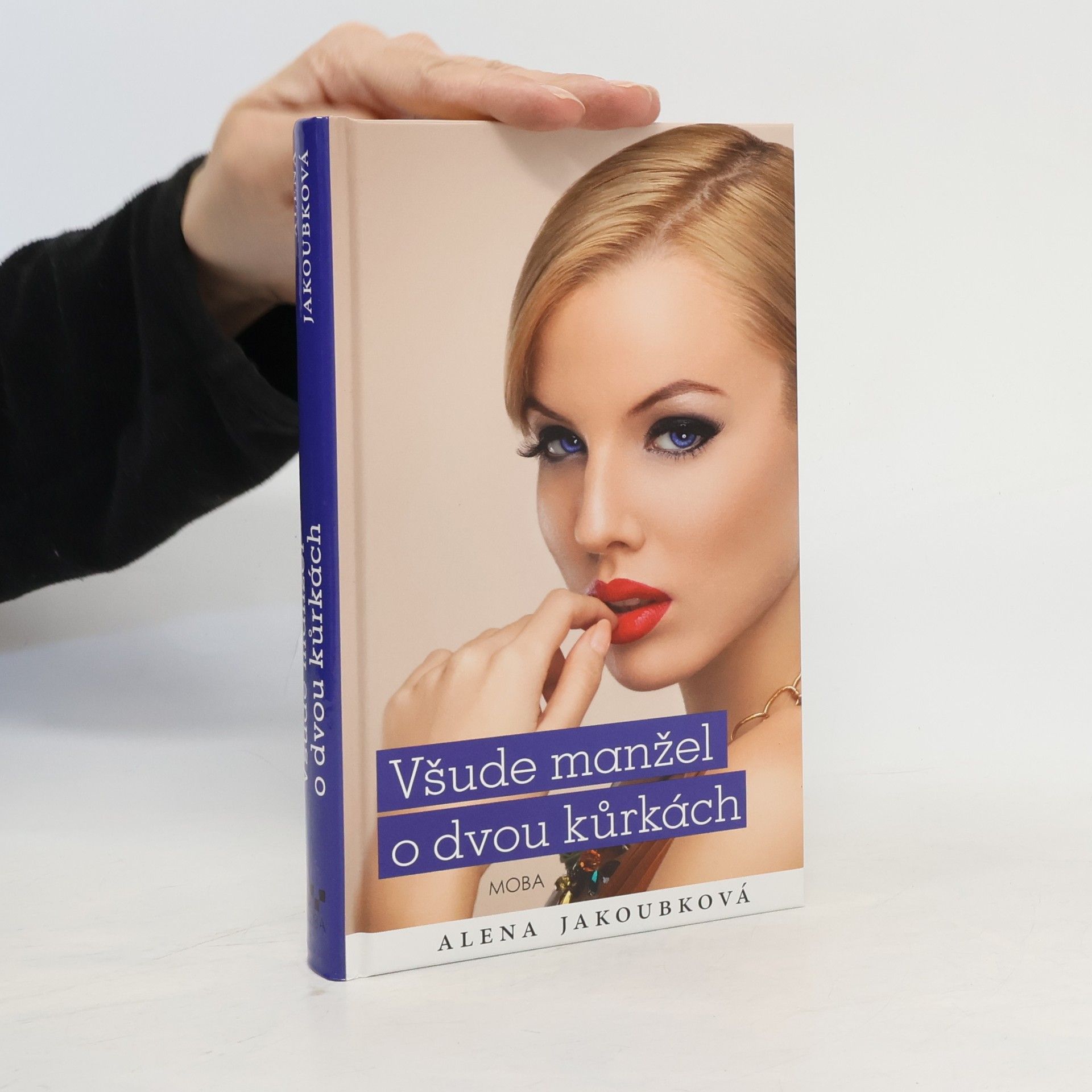 Aliena de Longhe Všude manžel o dvou kůrkách