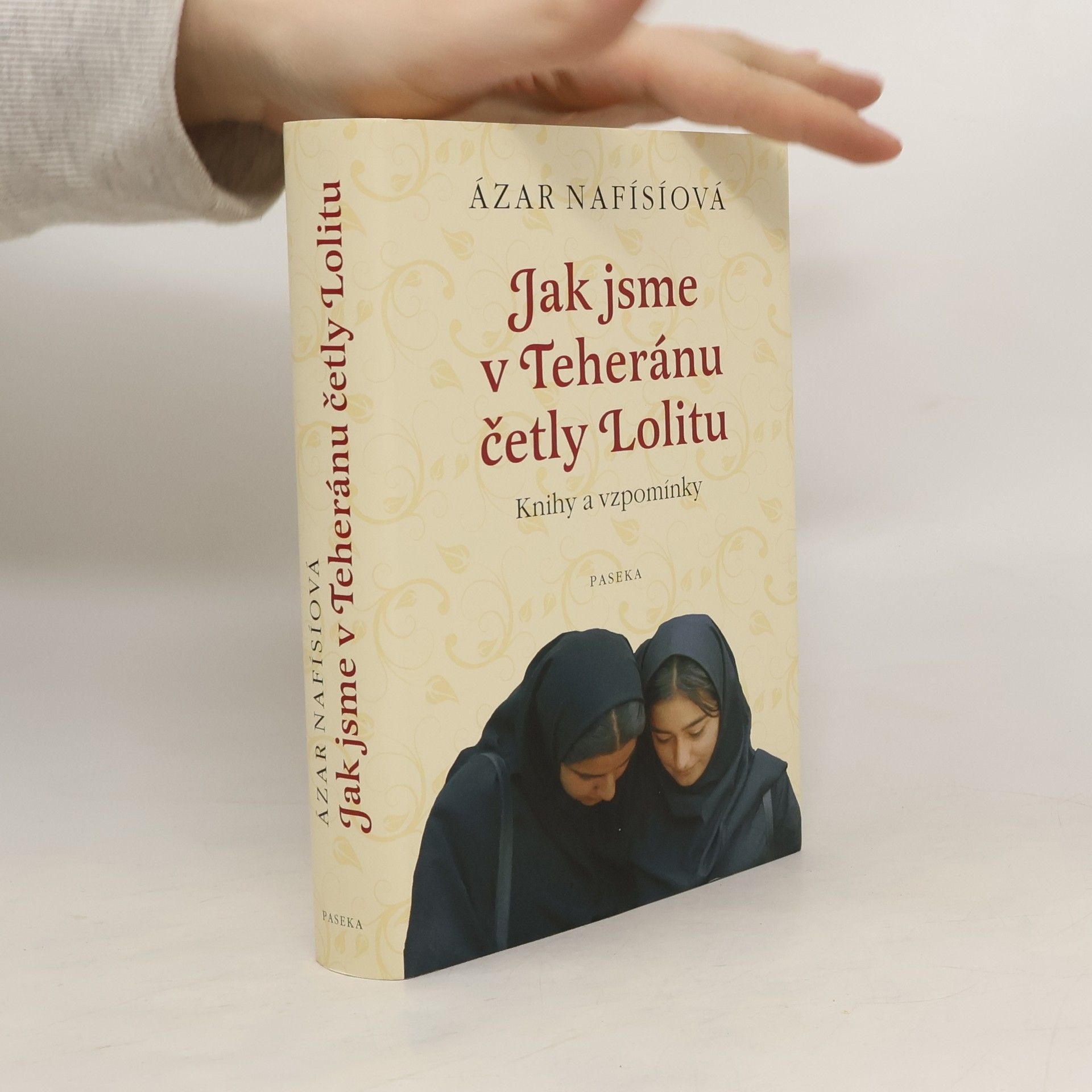 Azar Nafisi Jak jsme v Teheránu četly Lolitu