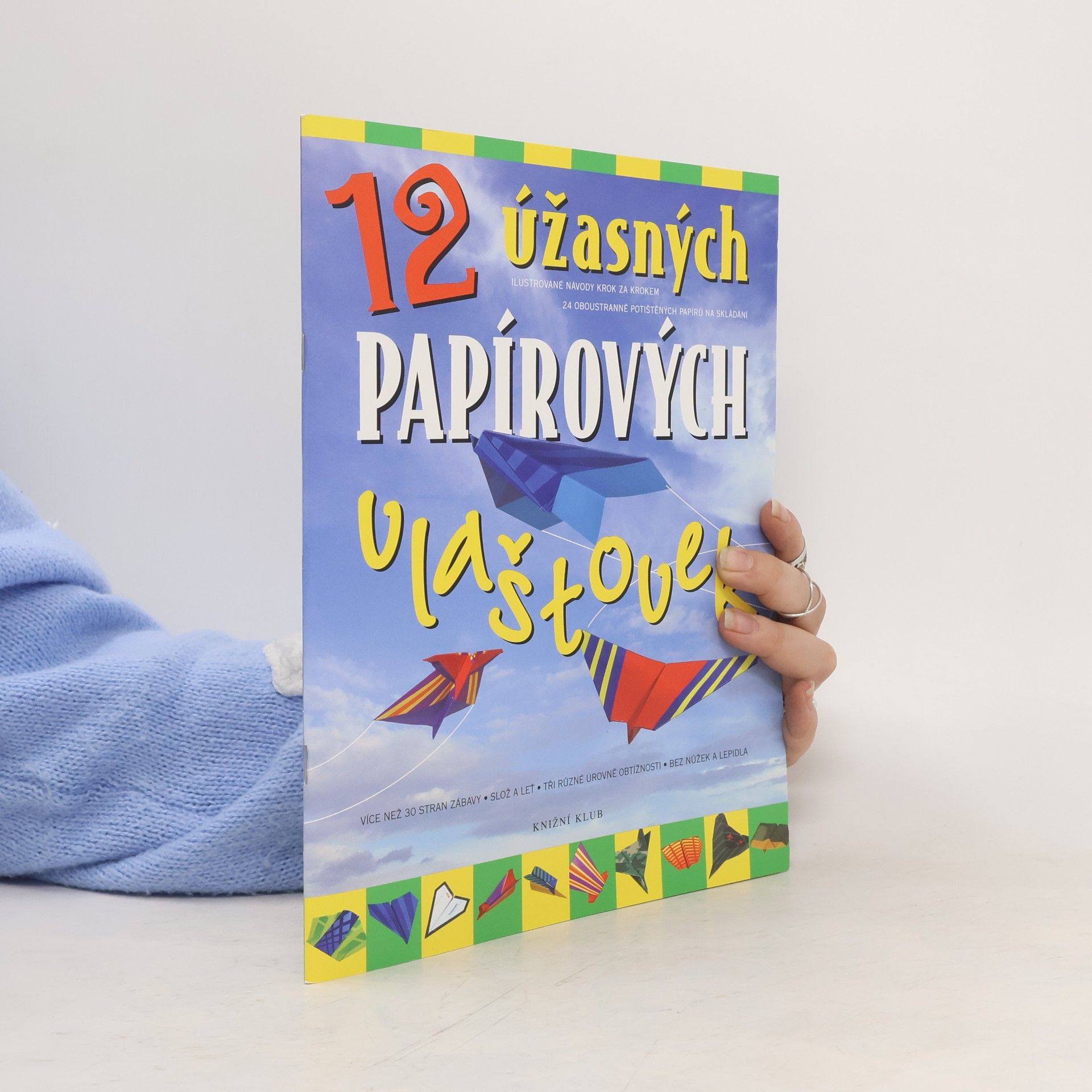 kolektiv 12 úžasných papírových vlaštovek