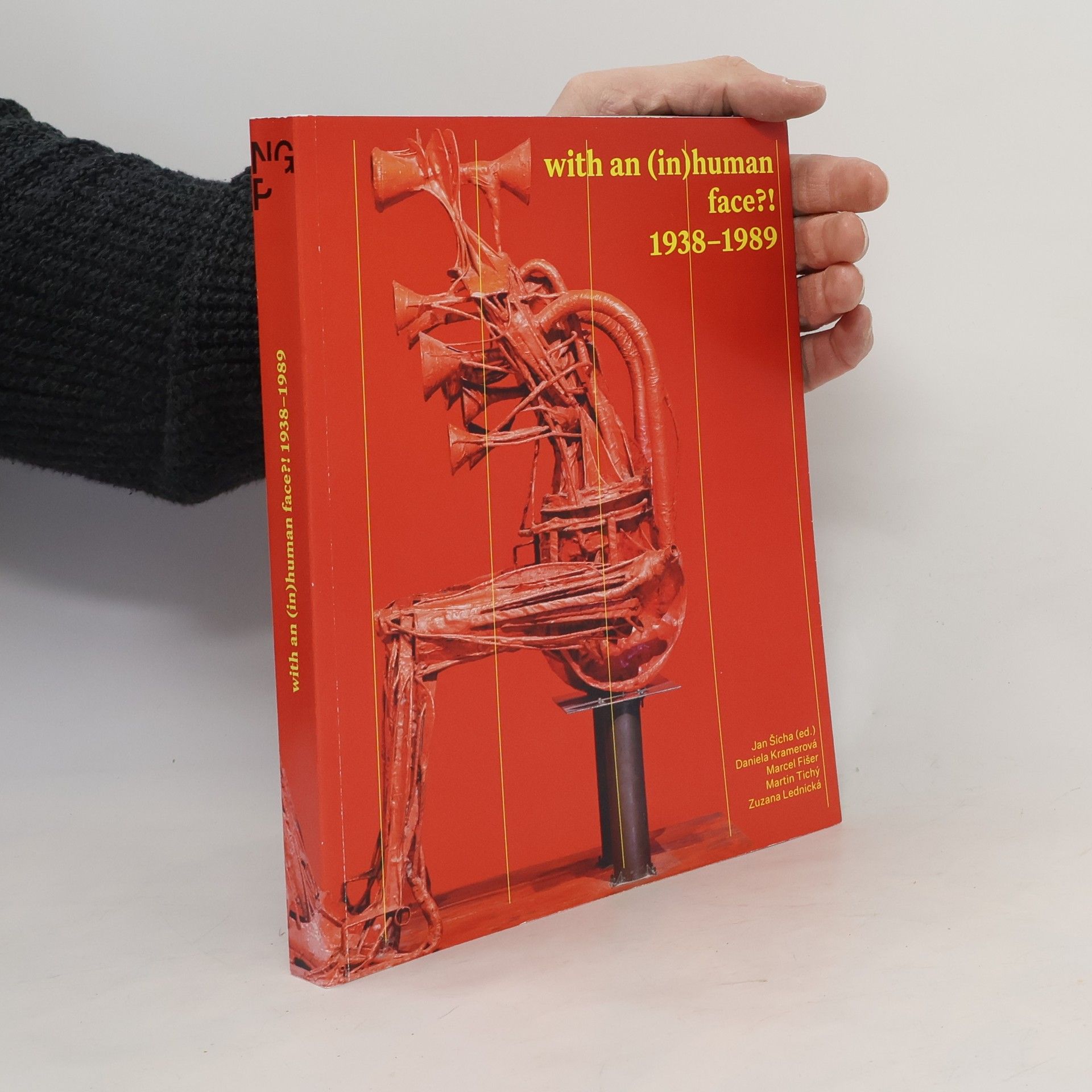 Collectif d'auteurs With an (in)human Face?! 1938-1989