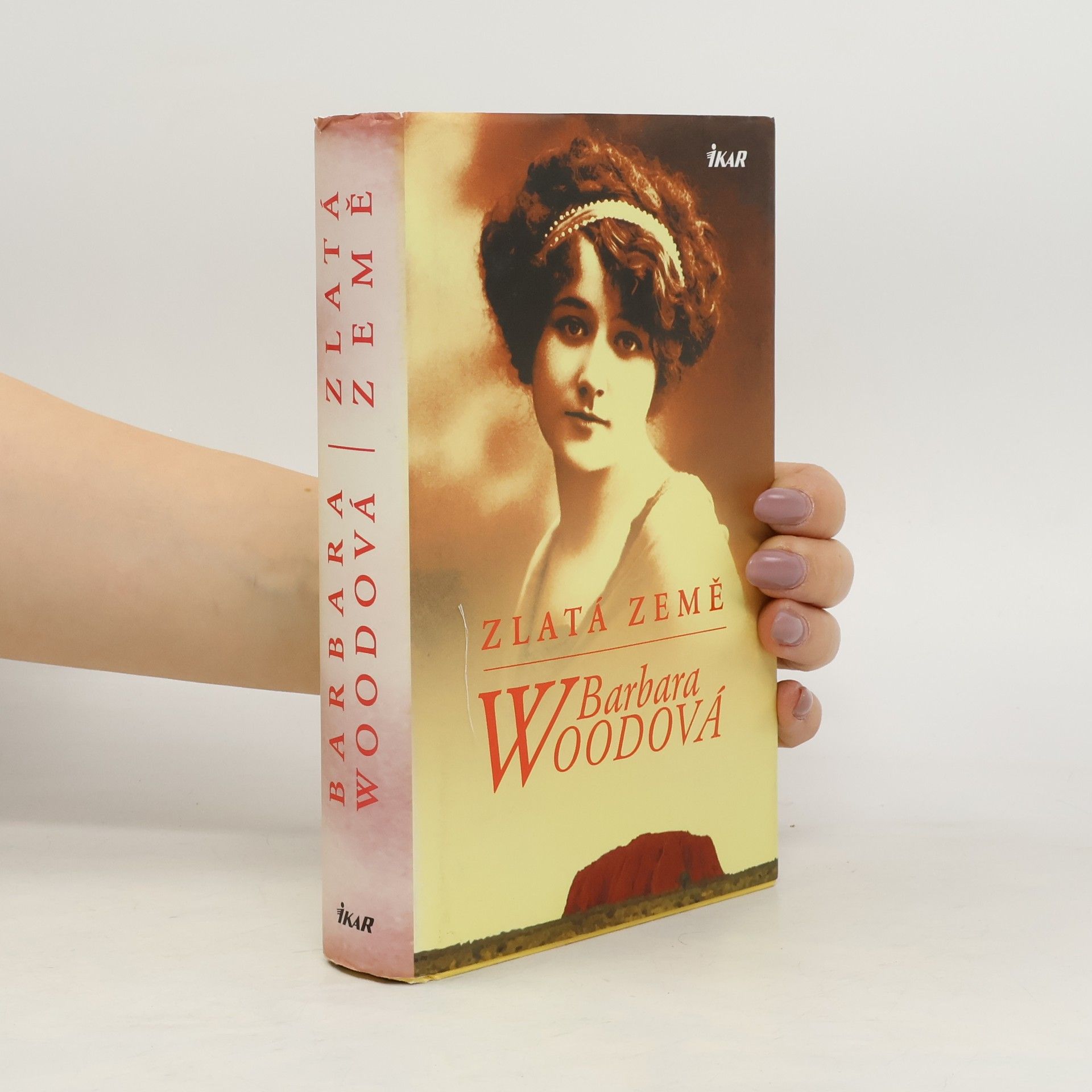 Barbara Wood Zlatá země