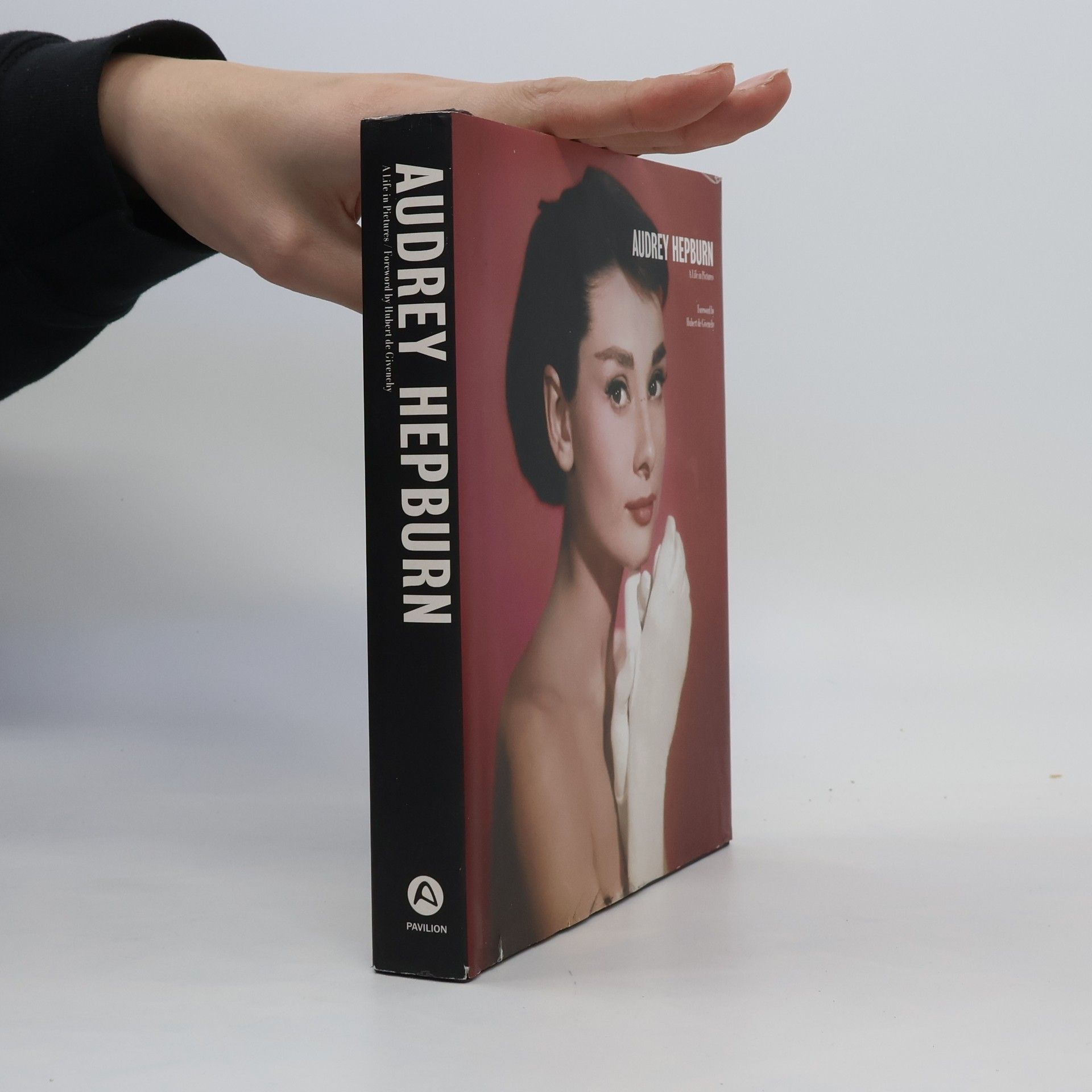 Autores varios Audrey Hepburn : a life in pictures