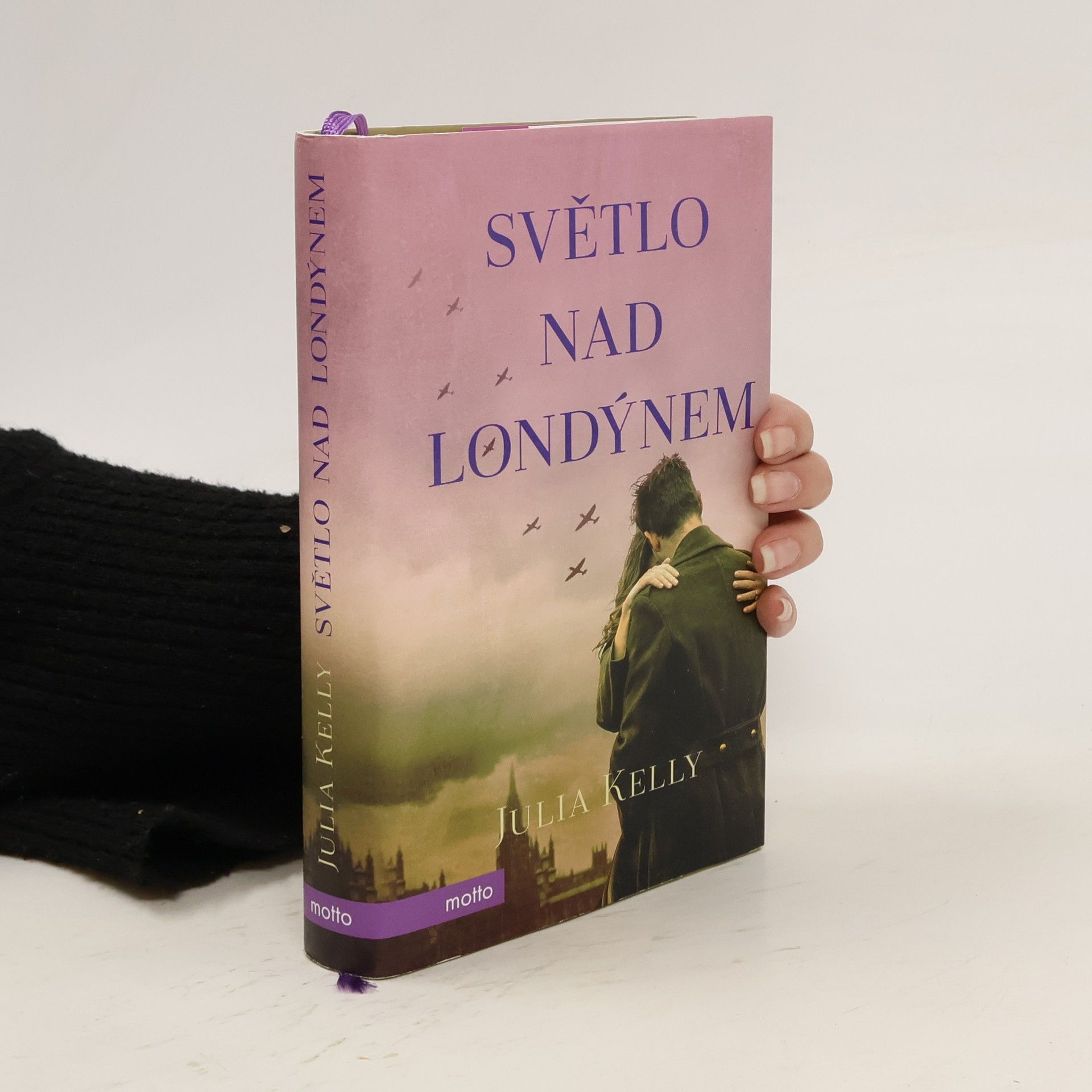 Julia Kelly Světlo nad Londýnem