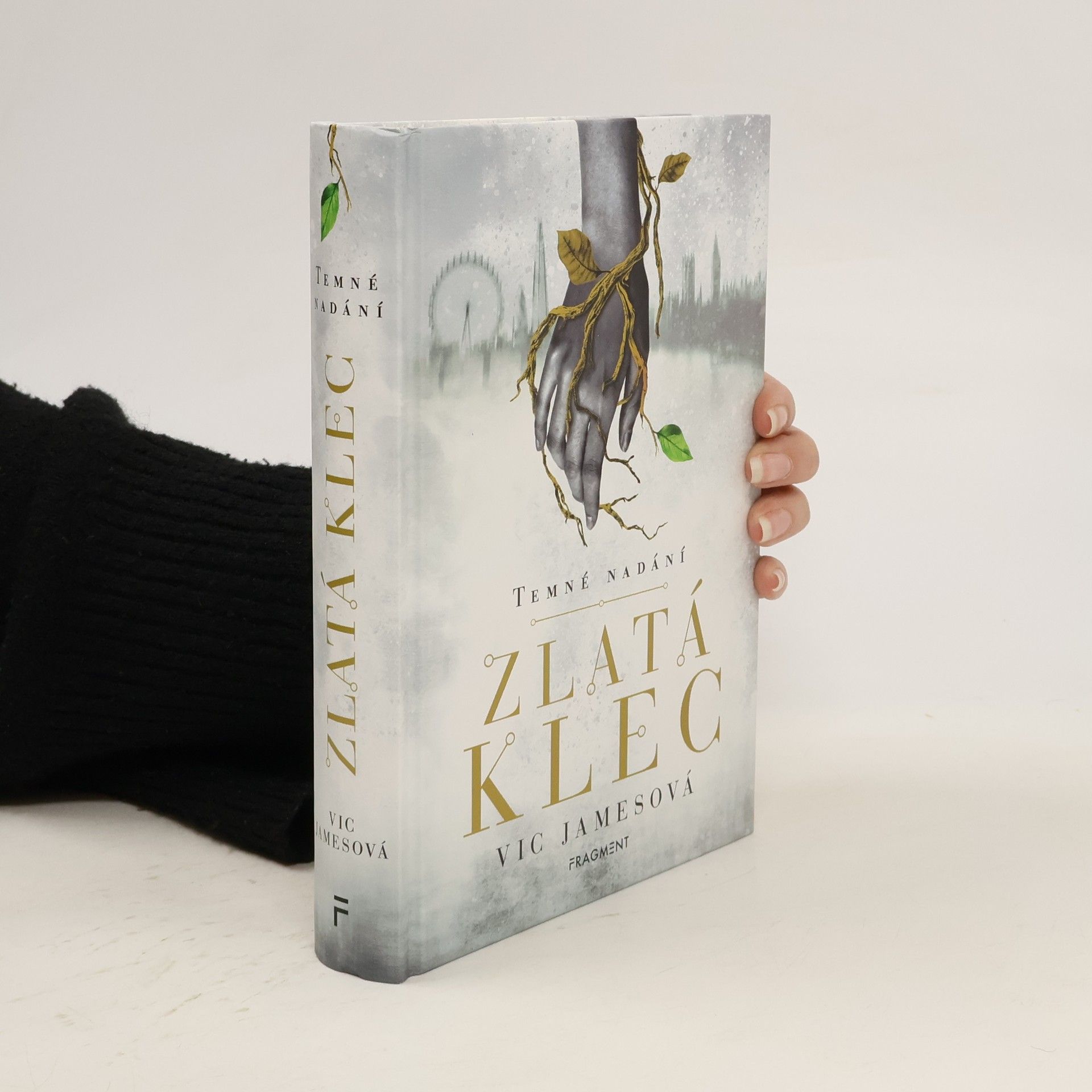 Vic James Zlatá klec