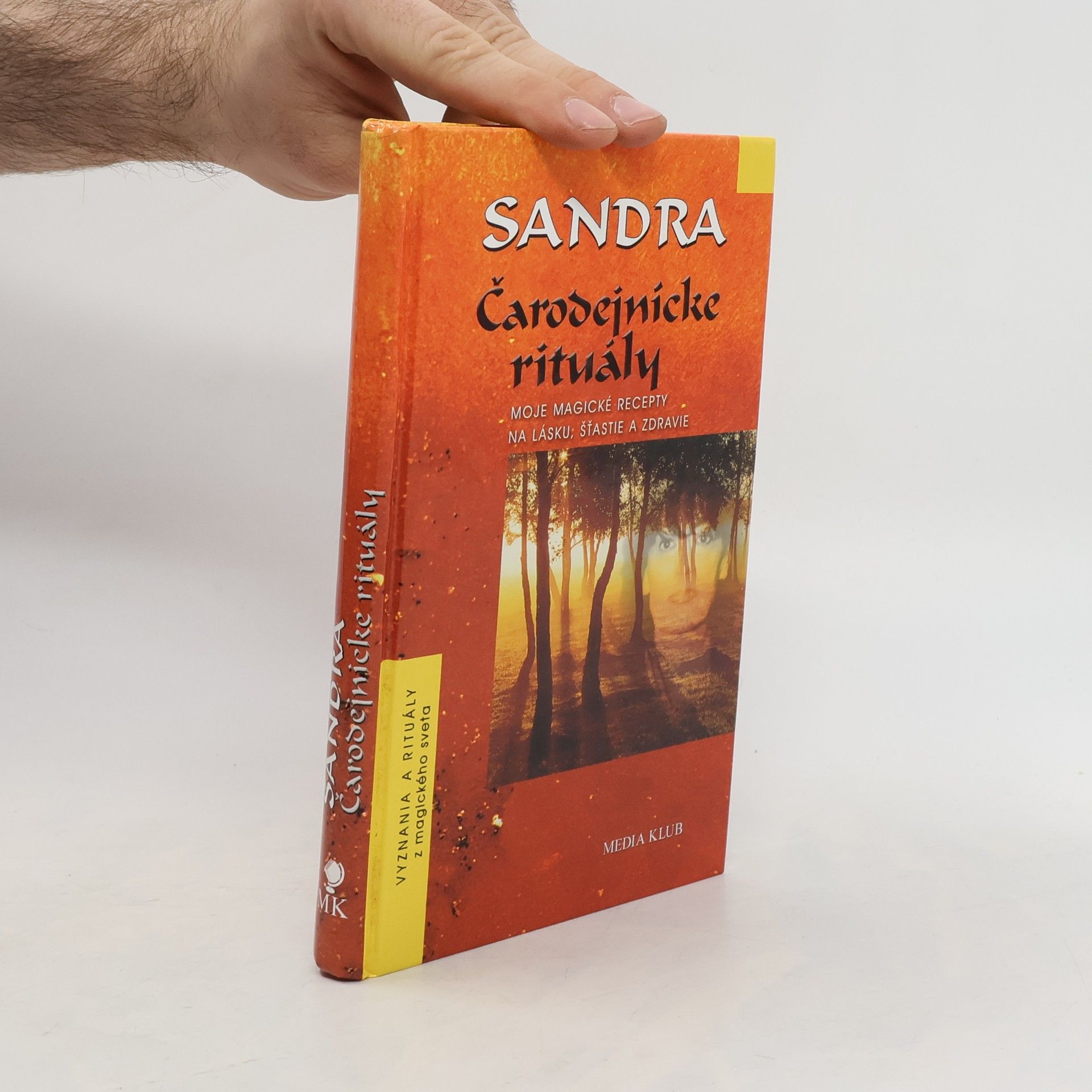 Sandra Hettich von Huttary Čarodejnicke rituály