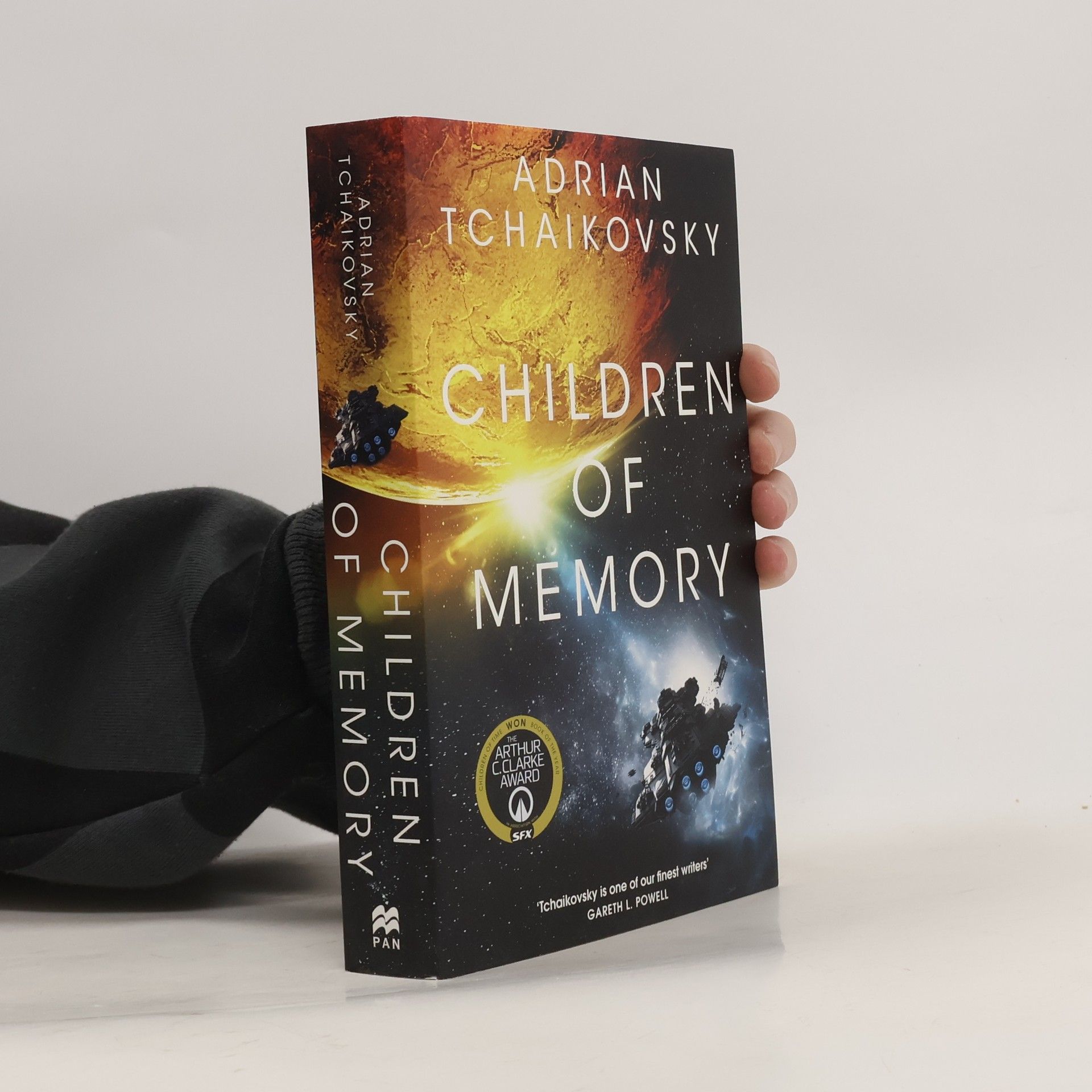 Adrian Tchaikovsky Children of Memory