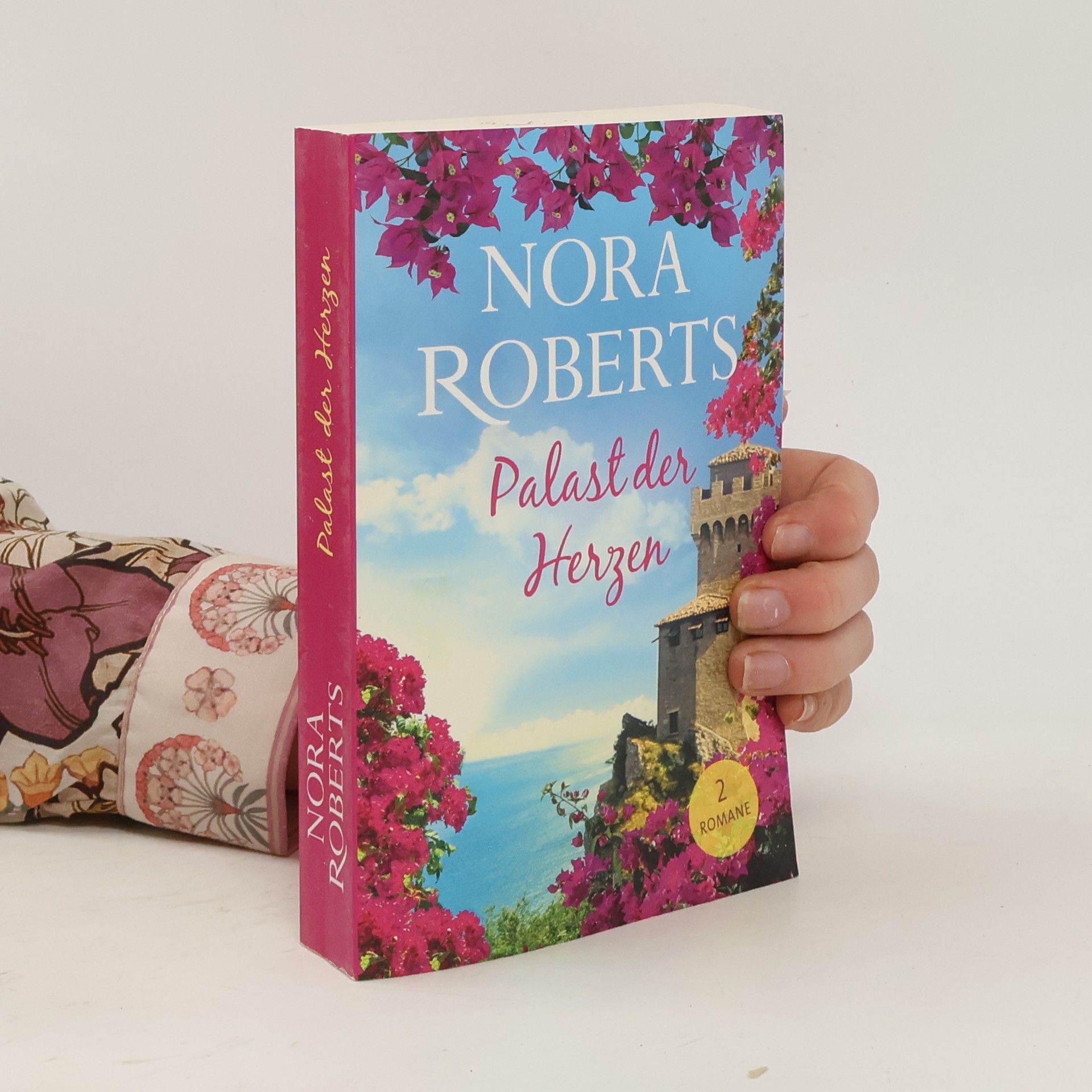 Nora Roberts Palast der Herzen: Eine königliche Affäre / Ein königlicher Kuss. 2 Romane in 1 Band