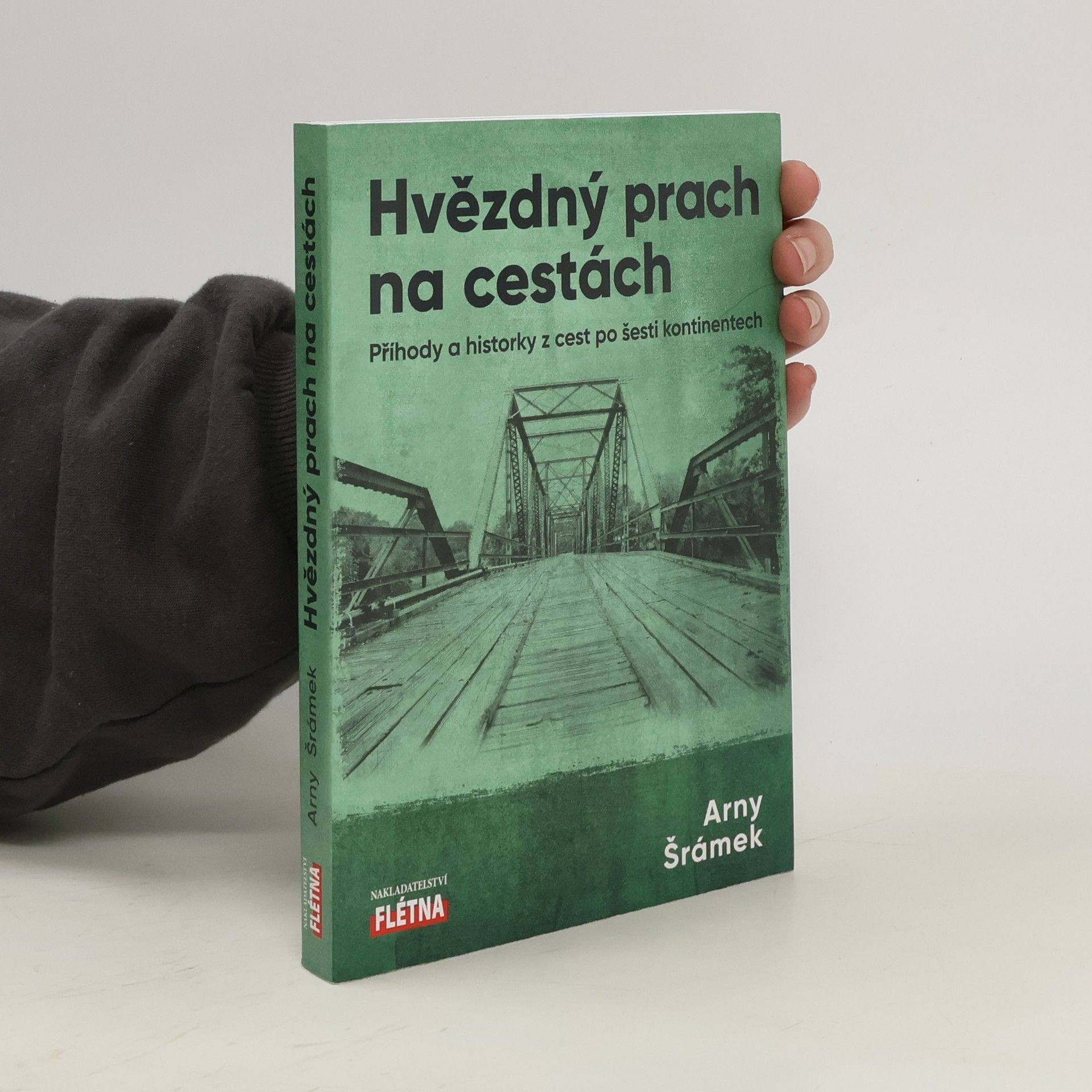 Arny Šrámek Hvězdný prach na cestách