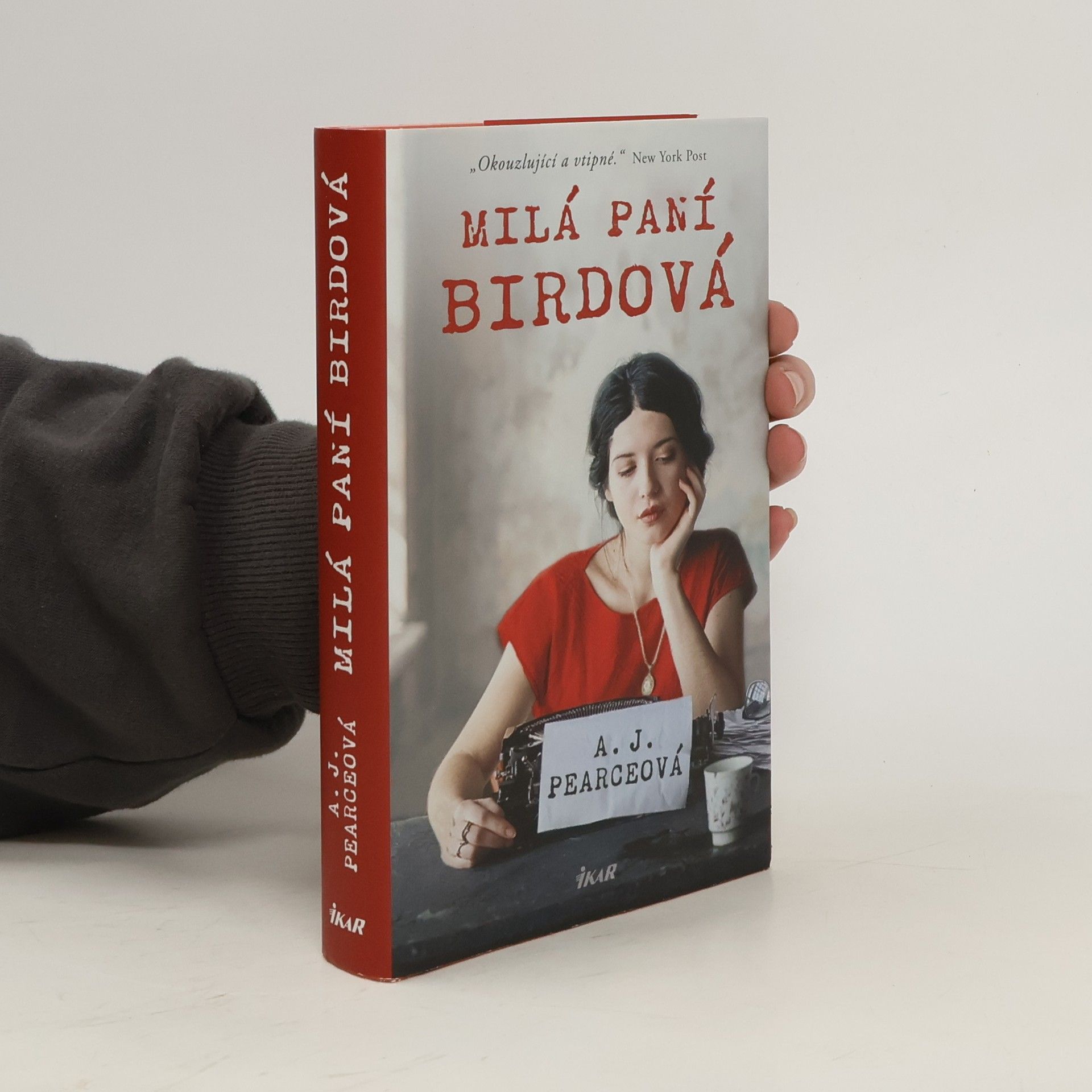 A. J. Pearce Milá paní Birdová