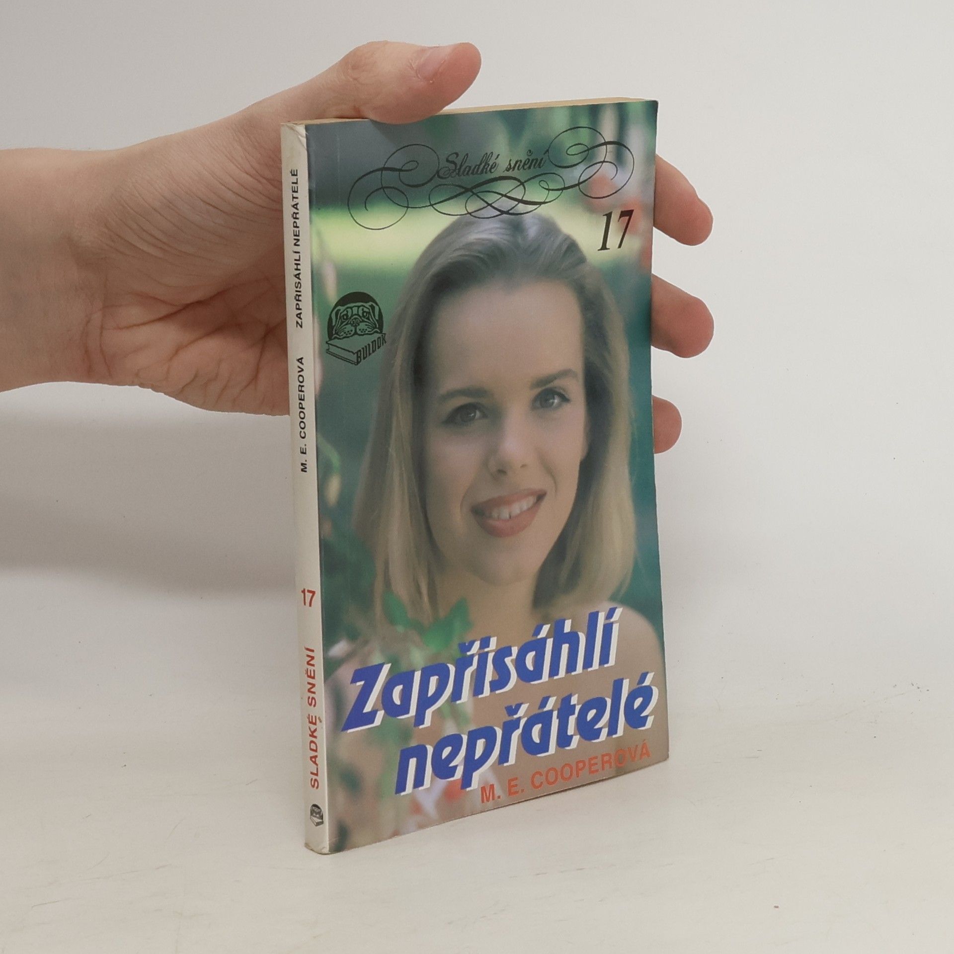 M. E. Cooper Zapřísáhlí nepřátelé