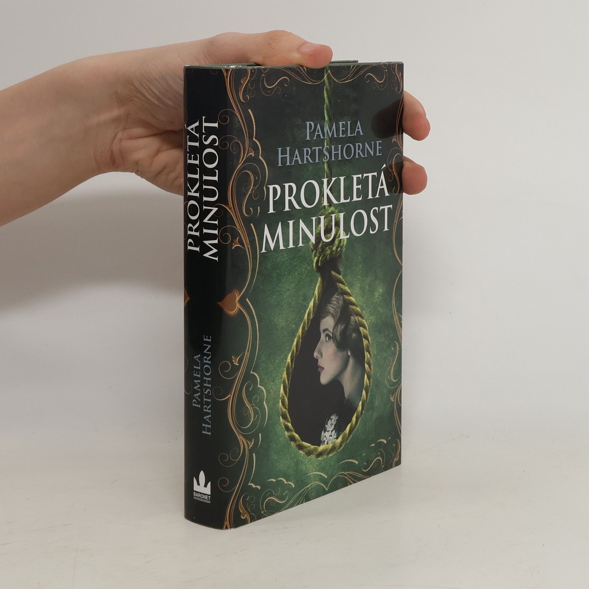 Jessica Hart Prokletá minulost