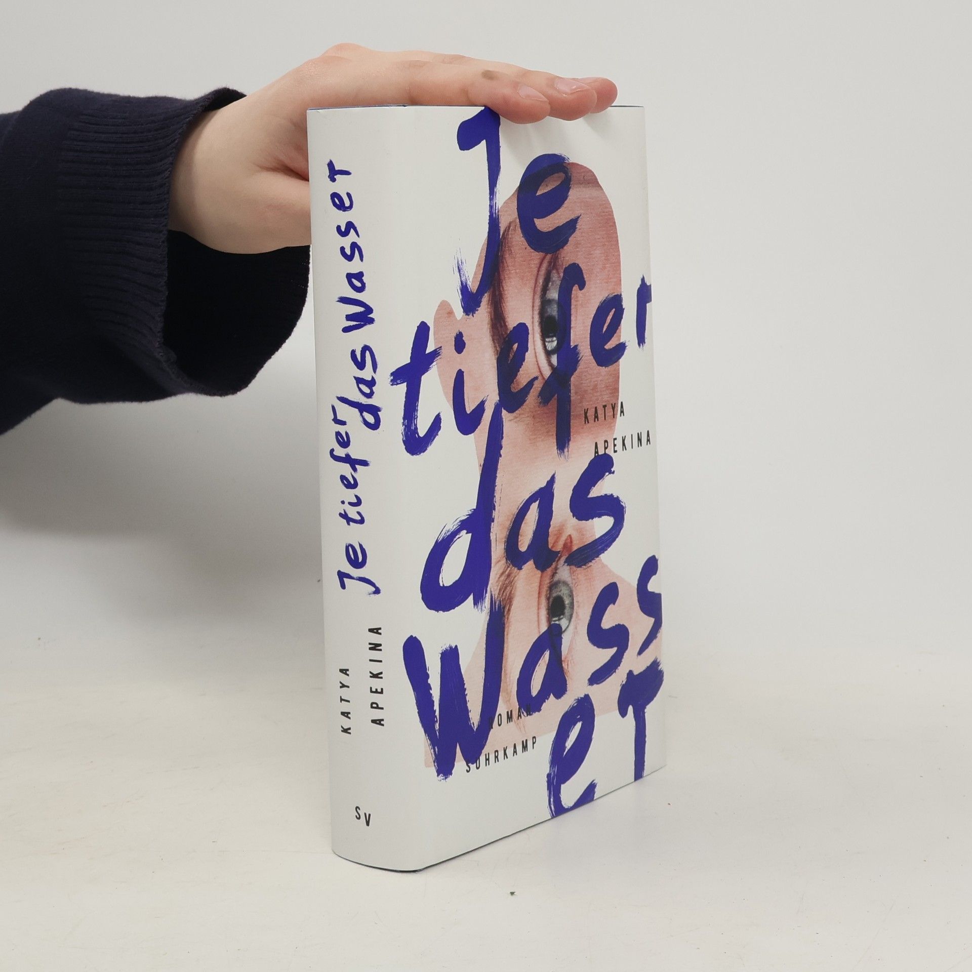 Katya Apekina Je tiefer das Wasser