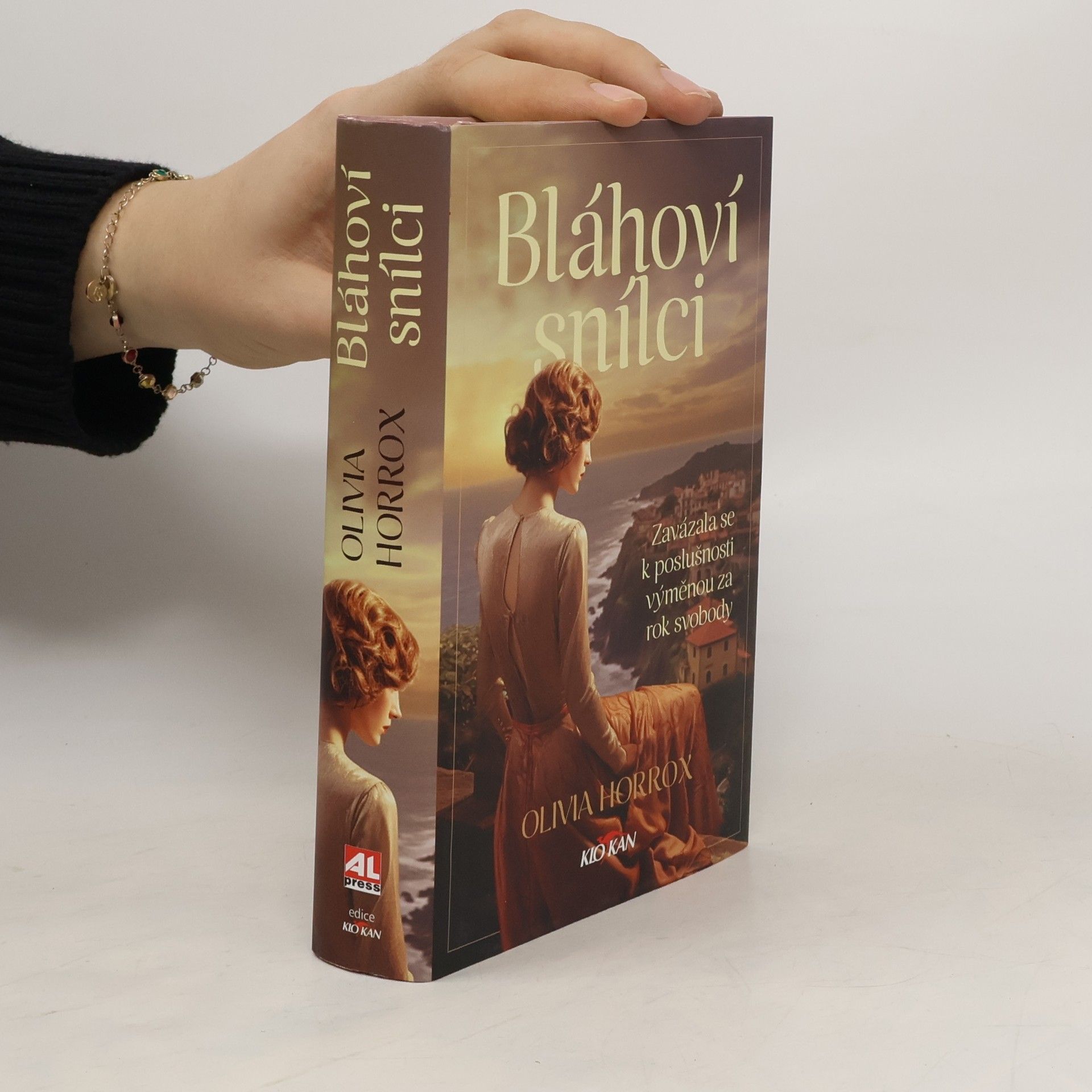 Olivia Horrox Bláhoví snílci