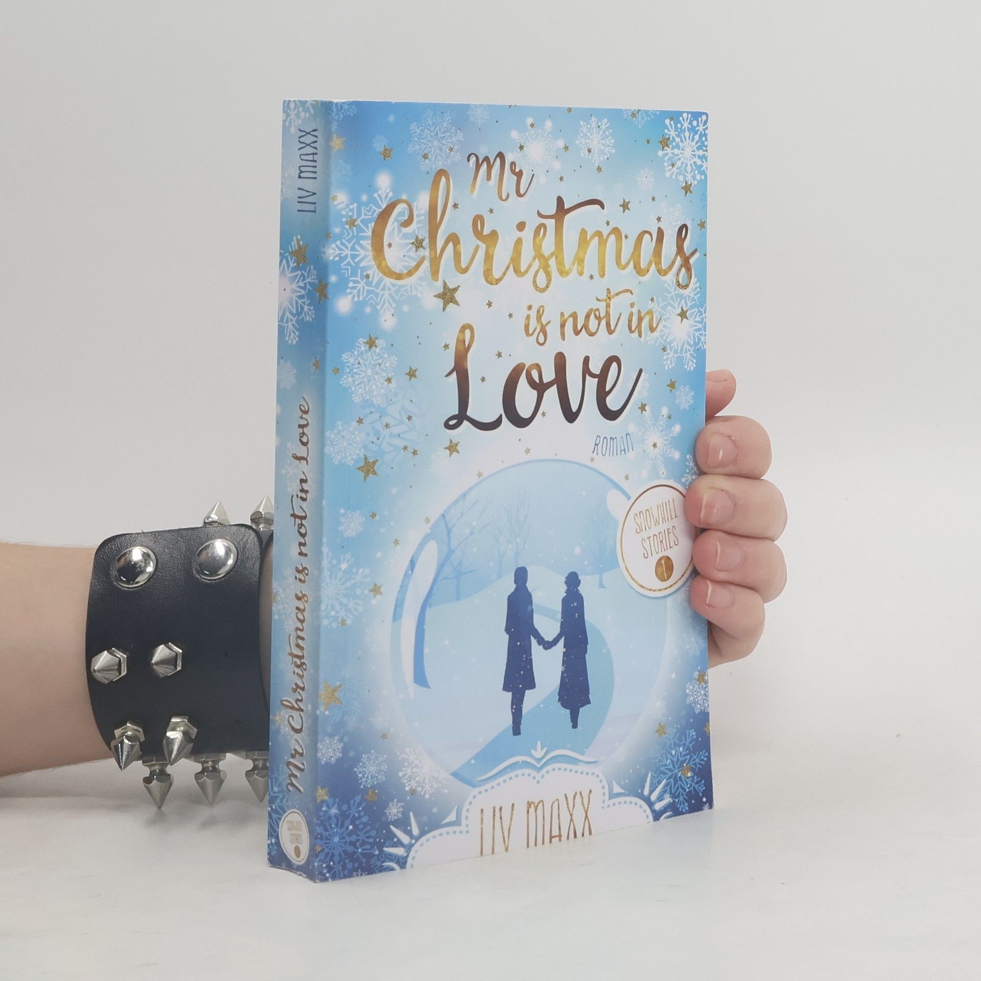 Mr Christmas Is Not in Love