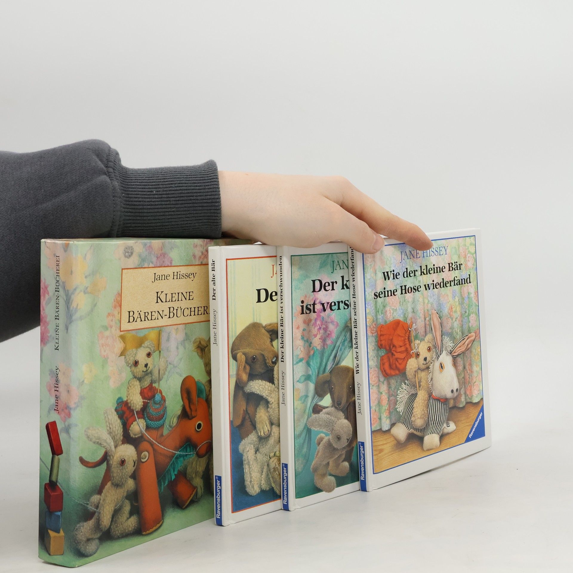 Jane Hissey Kleine Bären-Bücherei, 3 Bde.. Der alte Bär; Wie der kleine Bär seine Hose wiederfand; Der kleine Bär ist verschwunden