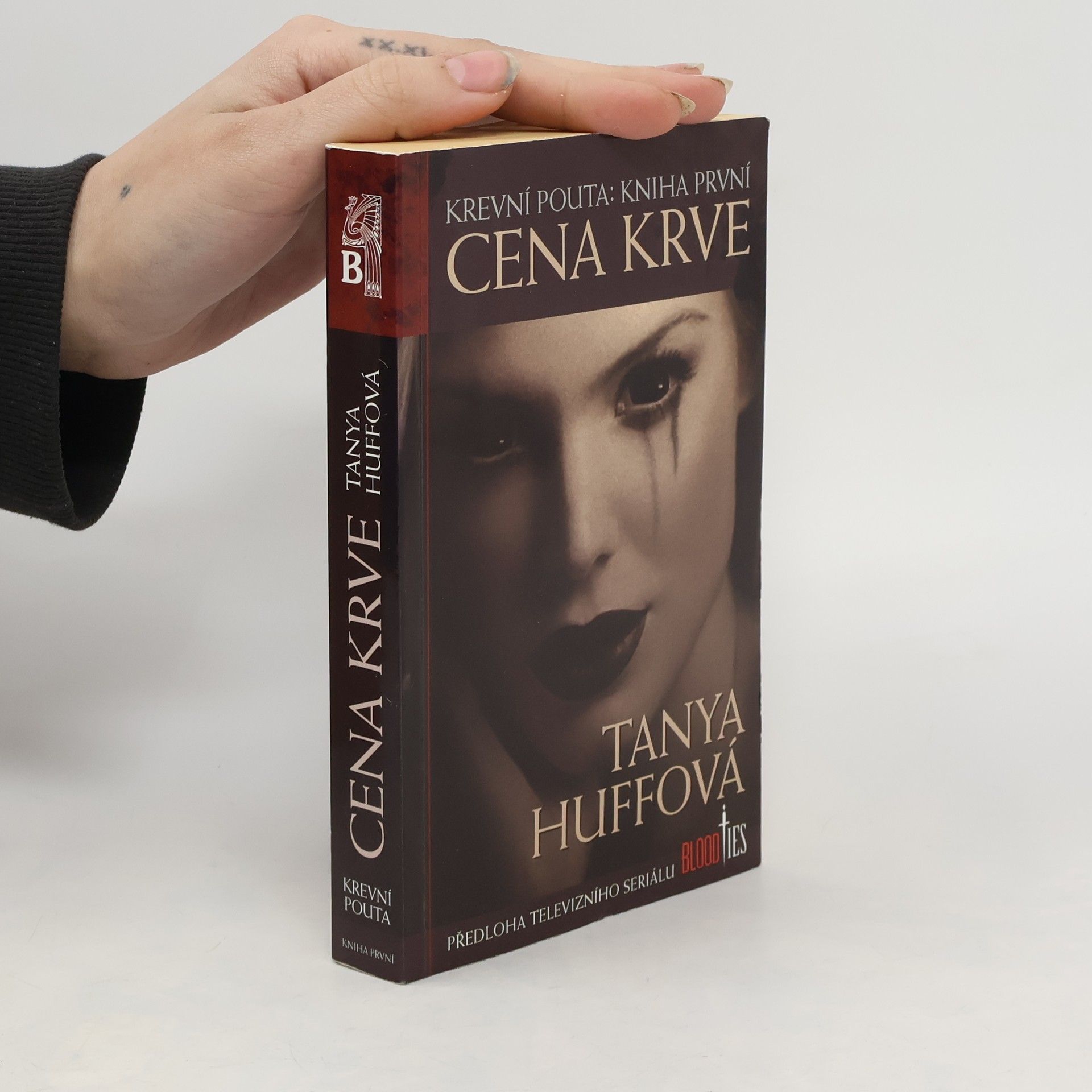 Tanya Huff Krevní pouta. Kniha první, Cena krve