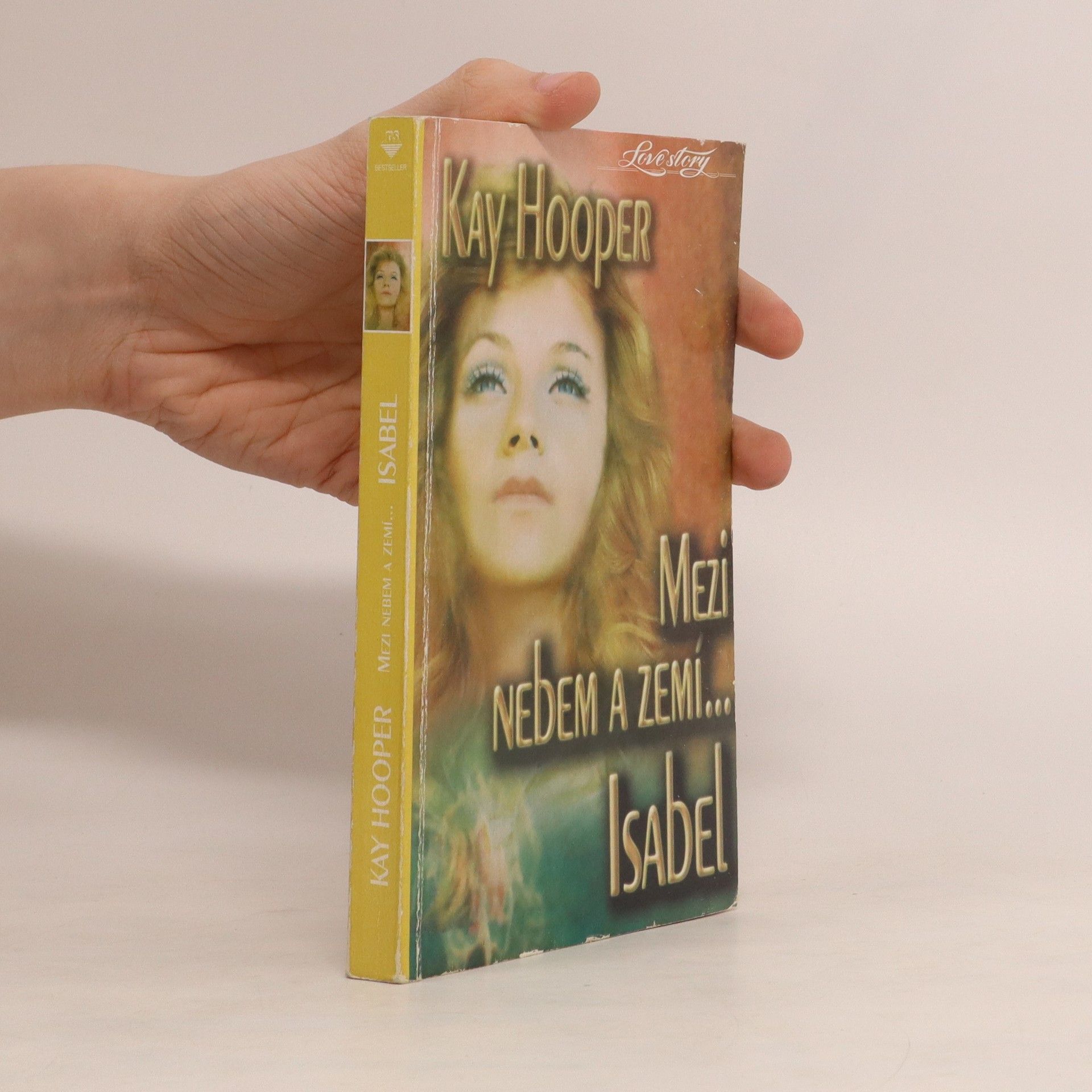 Kay Hooper Mezi nebem a zemí - Isabel