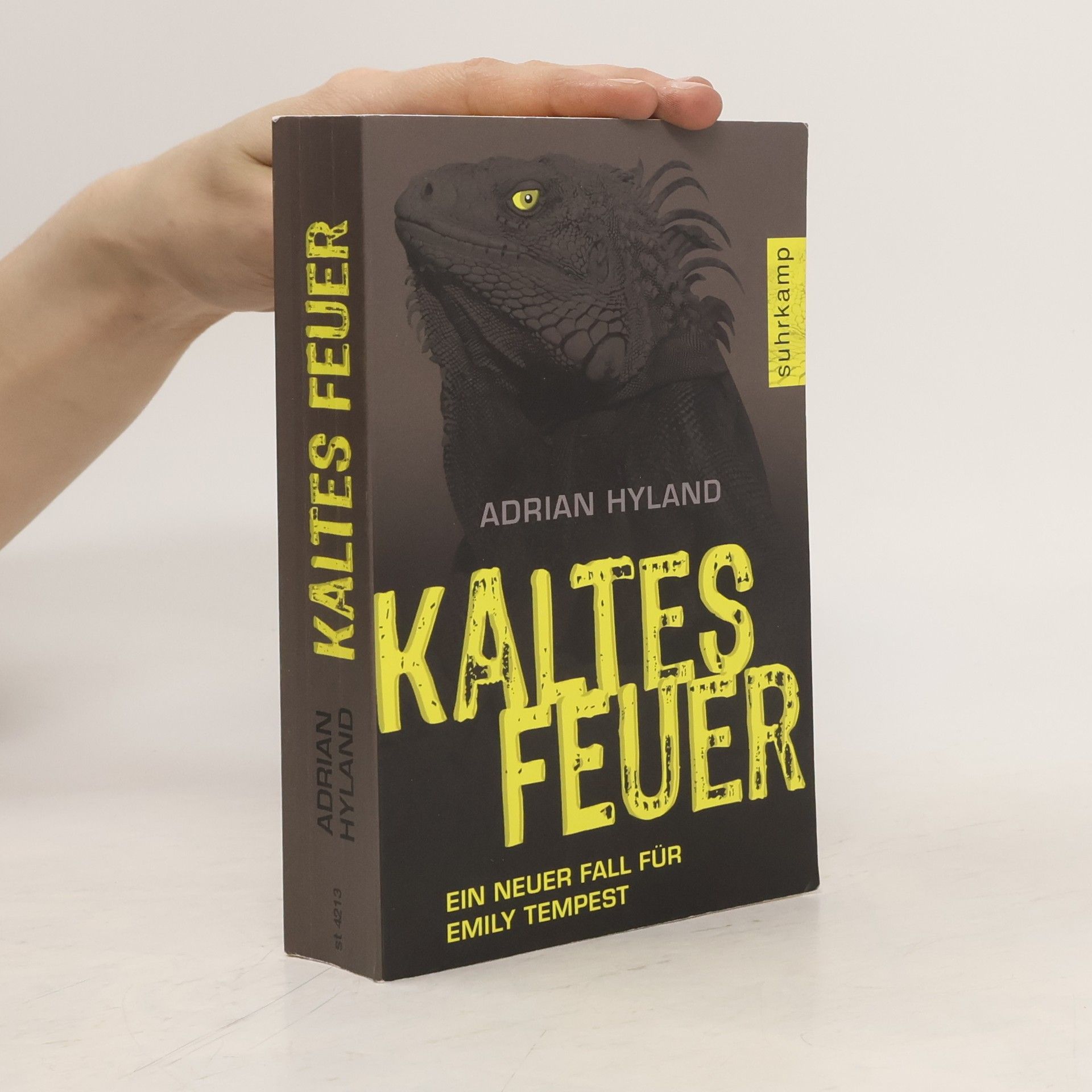 Adrian Hyland Kaltes Feuer