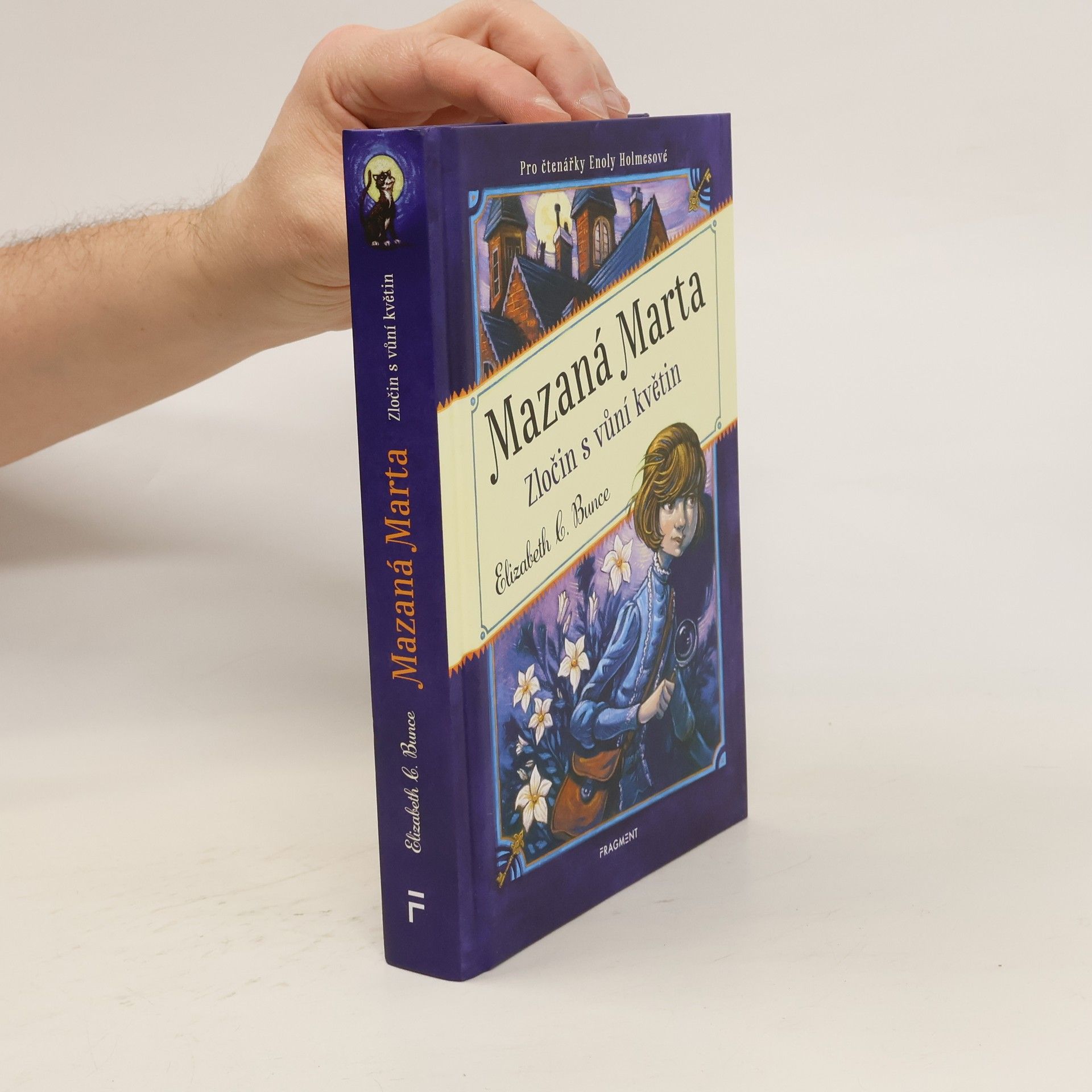 Elizabeth C. Bunce Mazaná Marta. Zločin s vůní květin