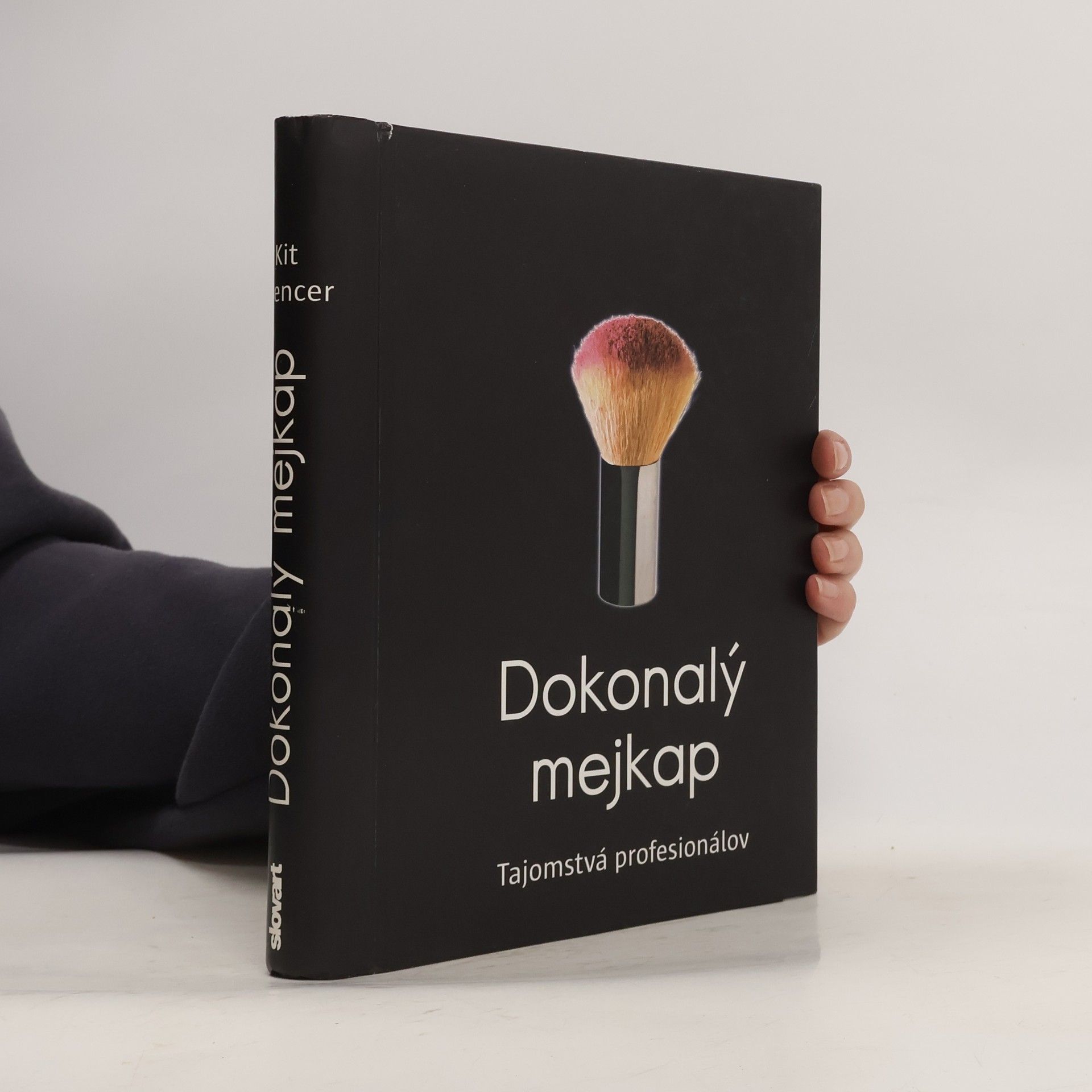Collectif d'auteurs Dokonalý mejkap