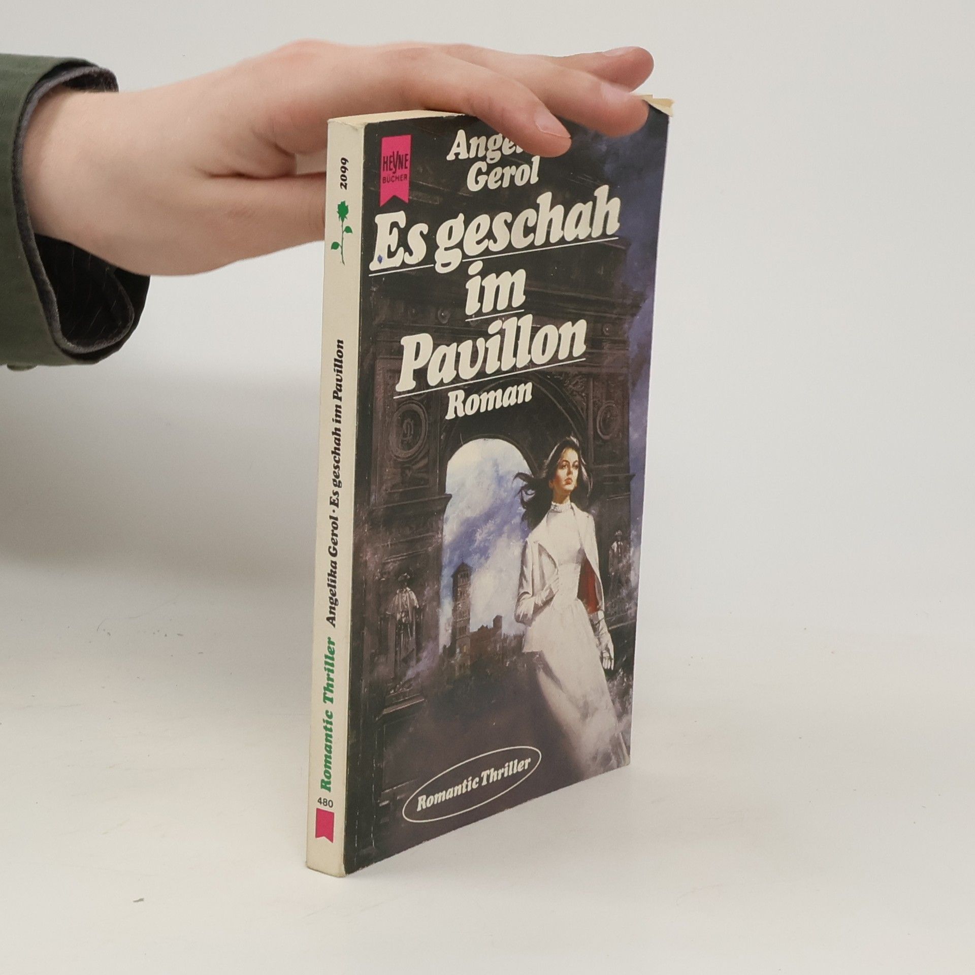 Angelika Gerol Es geschah im Pavillon