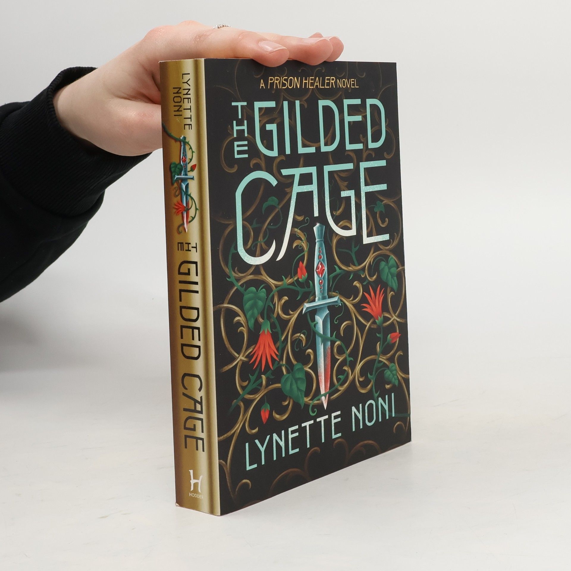 Lynette Noni The Gilded Cage