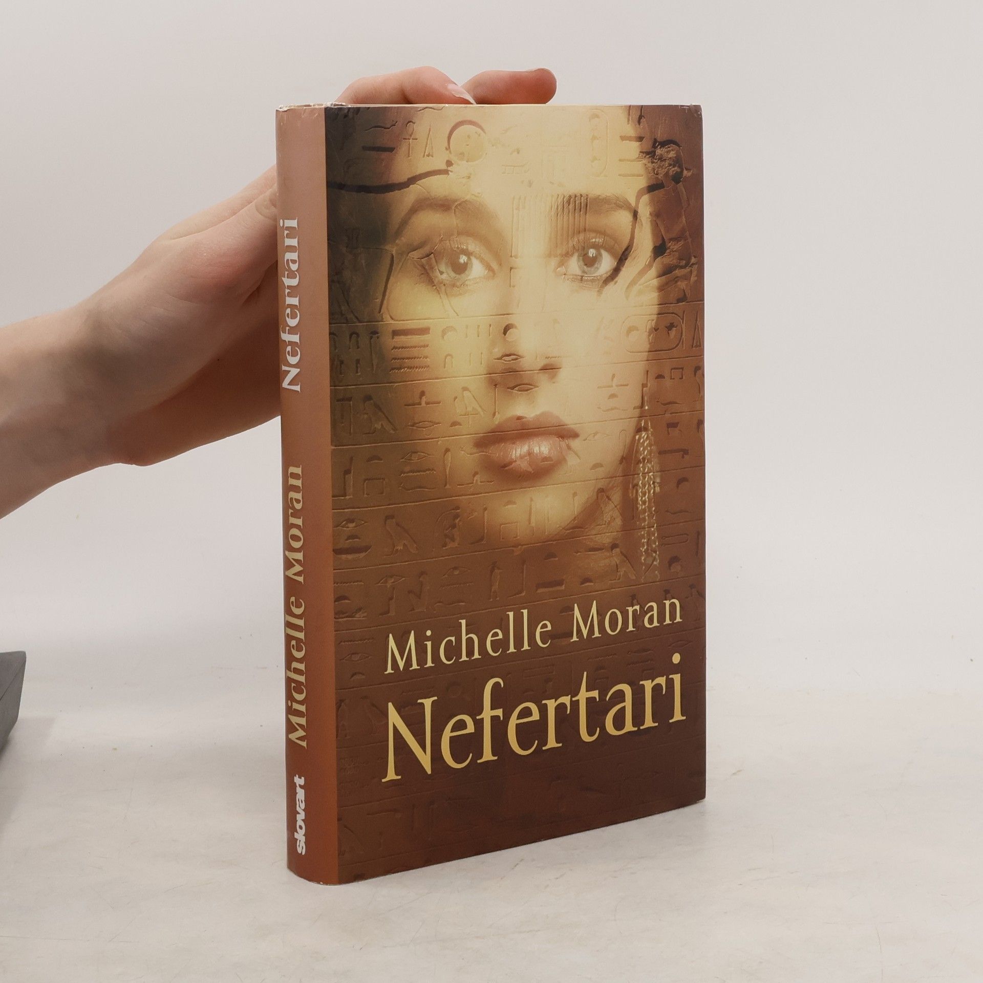 Michelle Moran Nefertari