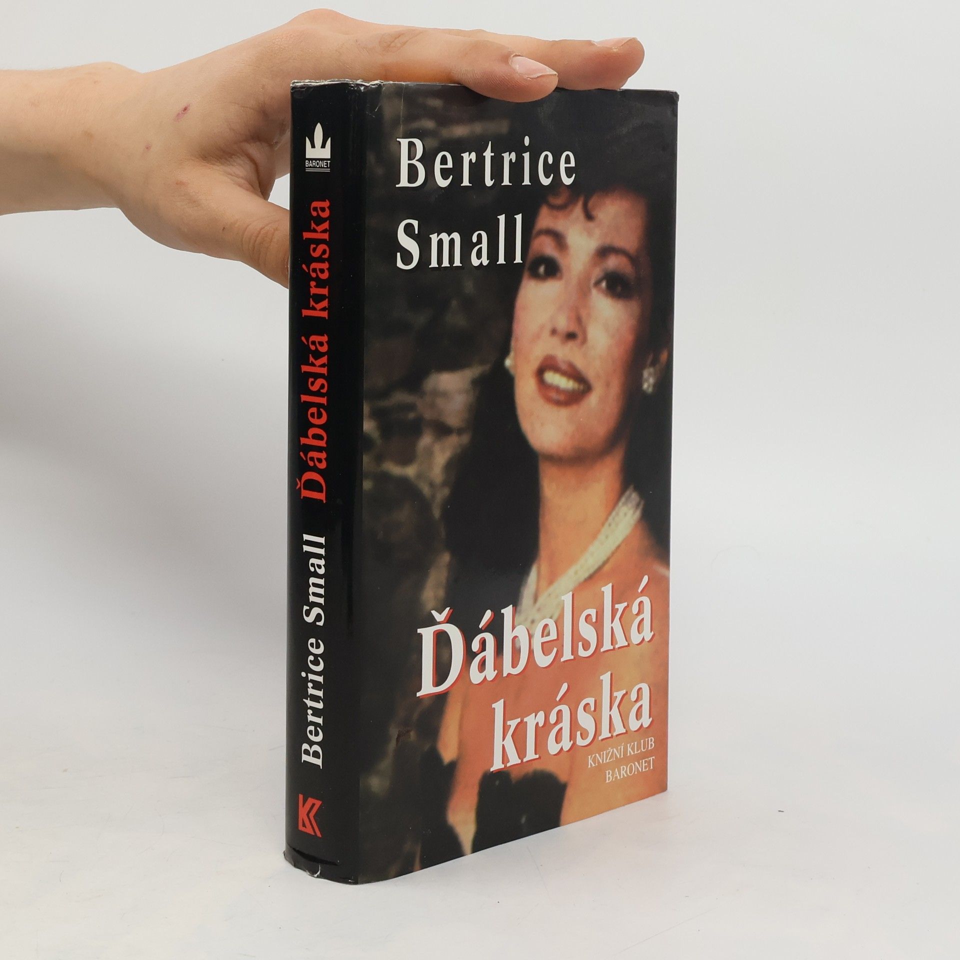 Bertrice Small Ďábelská kráska
