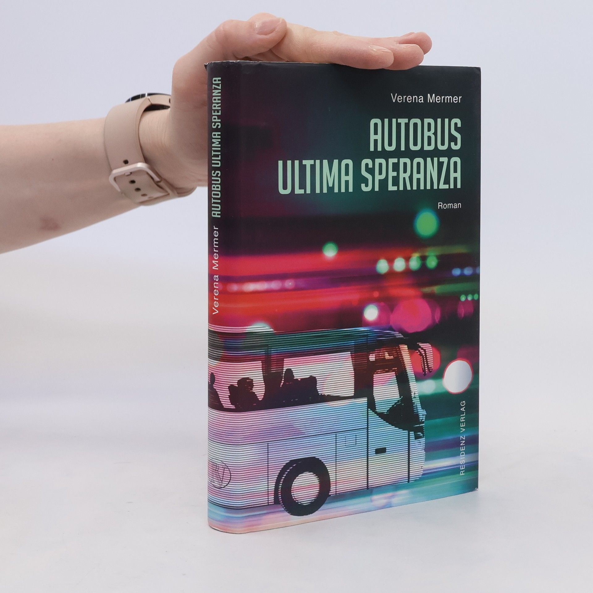 Verena Mermer Autobus ultima Speranza