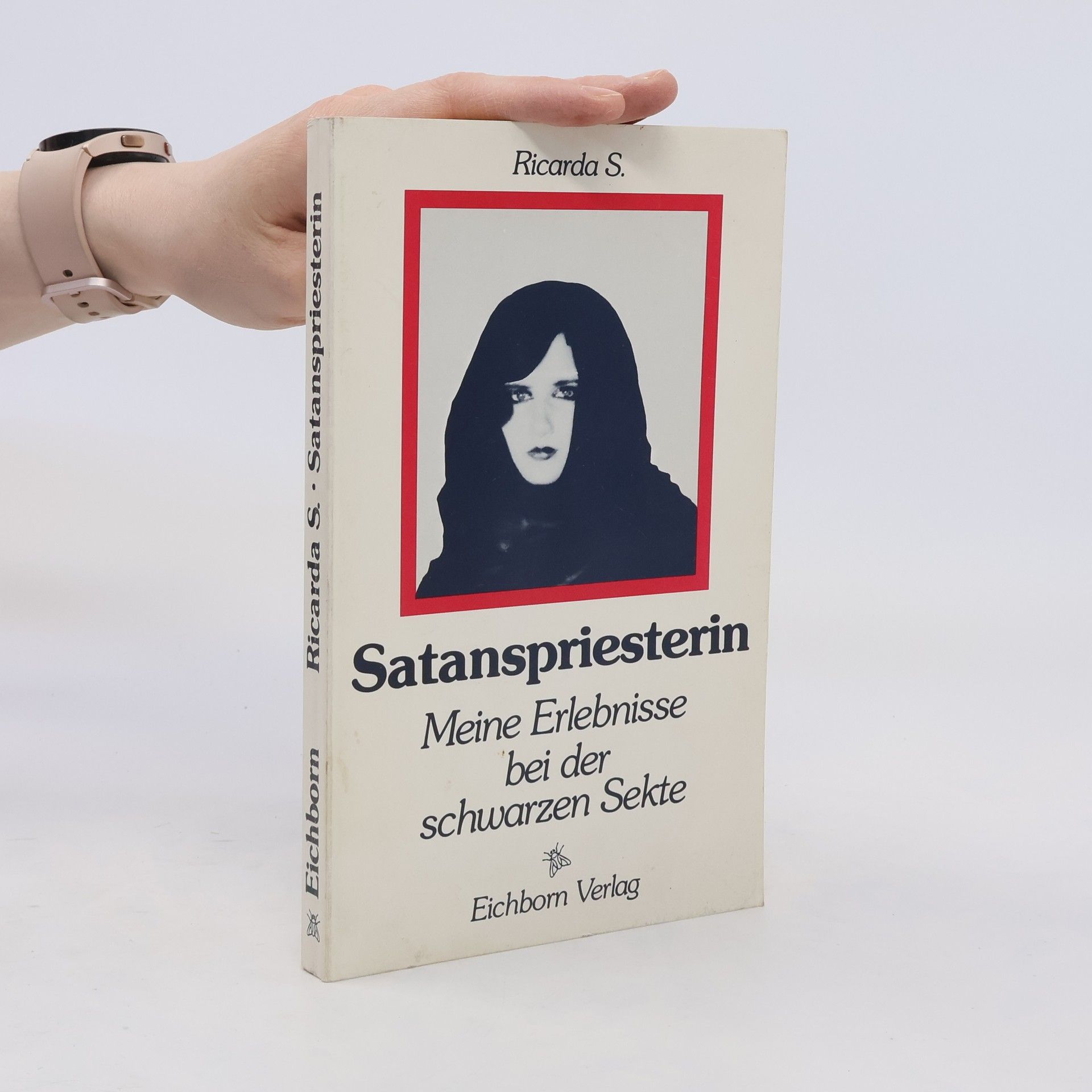 Ricarda S. Satanspriesterin