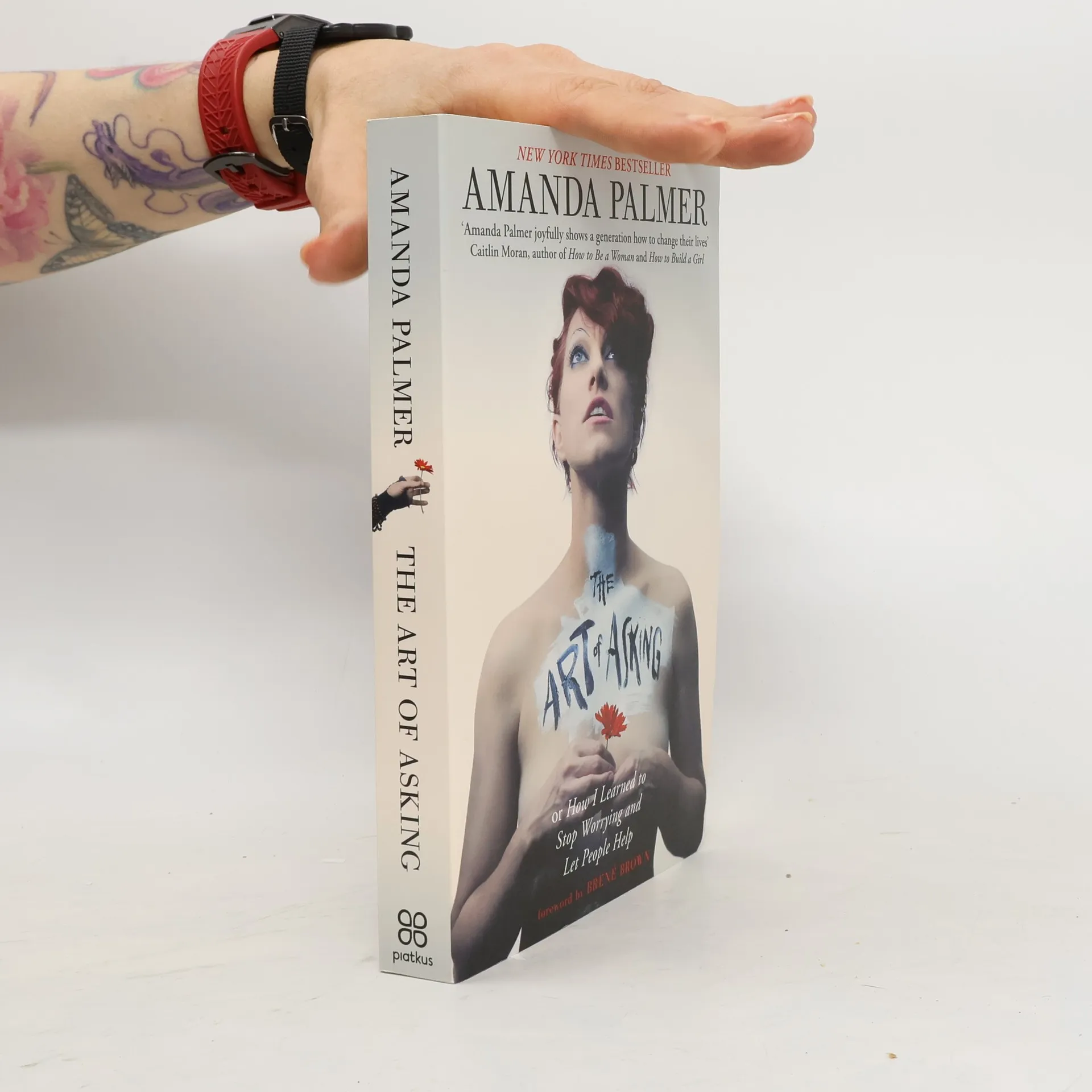 The art of asking : how I learned to stop worrying and let people help | Kniha | mäkká | Amanda Palmer | EN