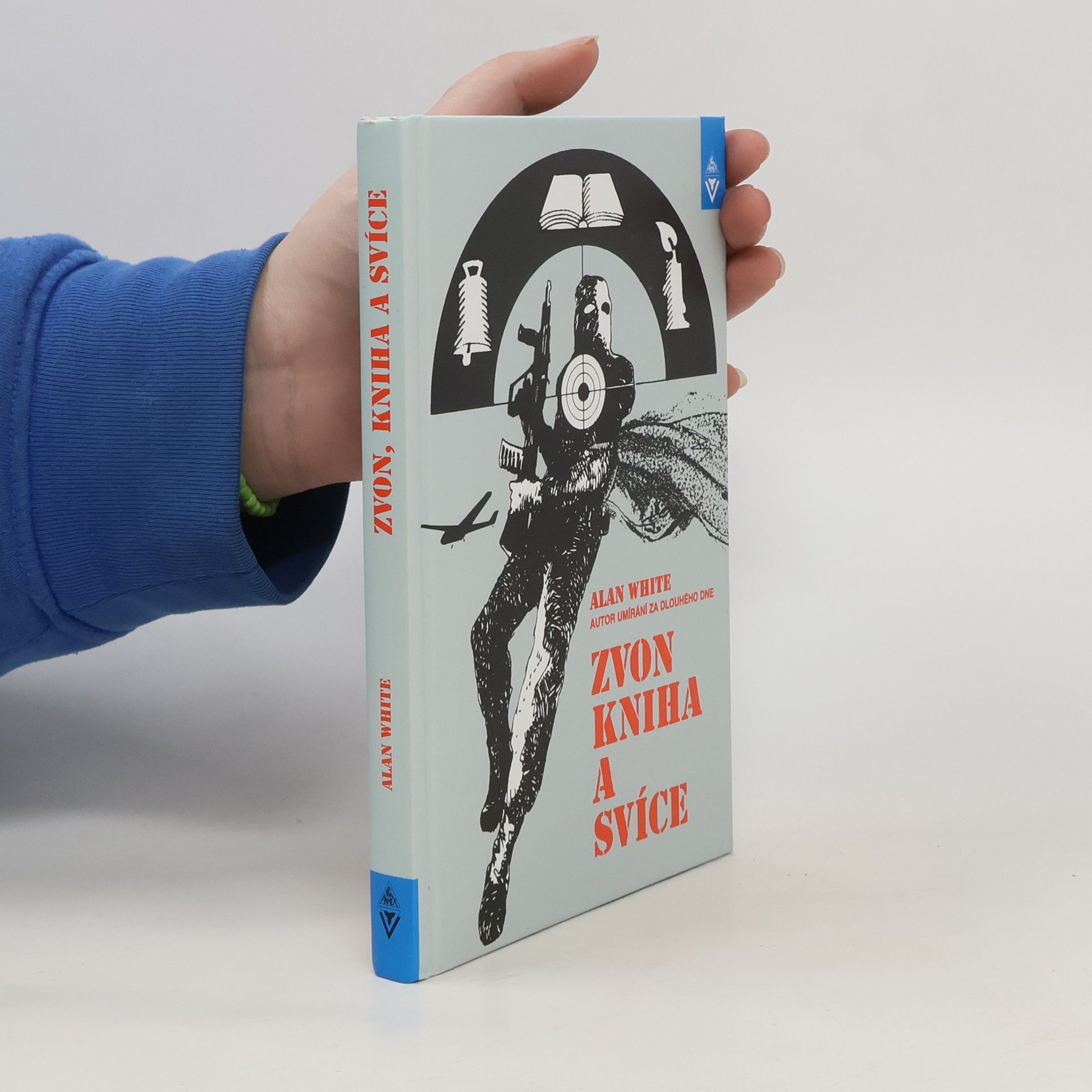 Alan White Zvon, kniha a svíce