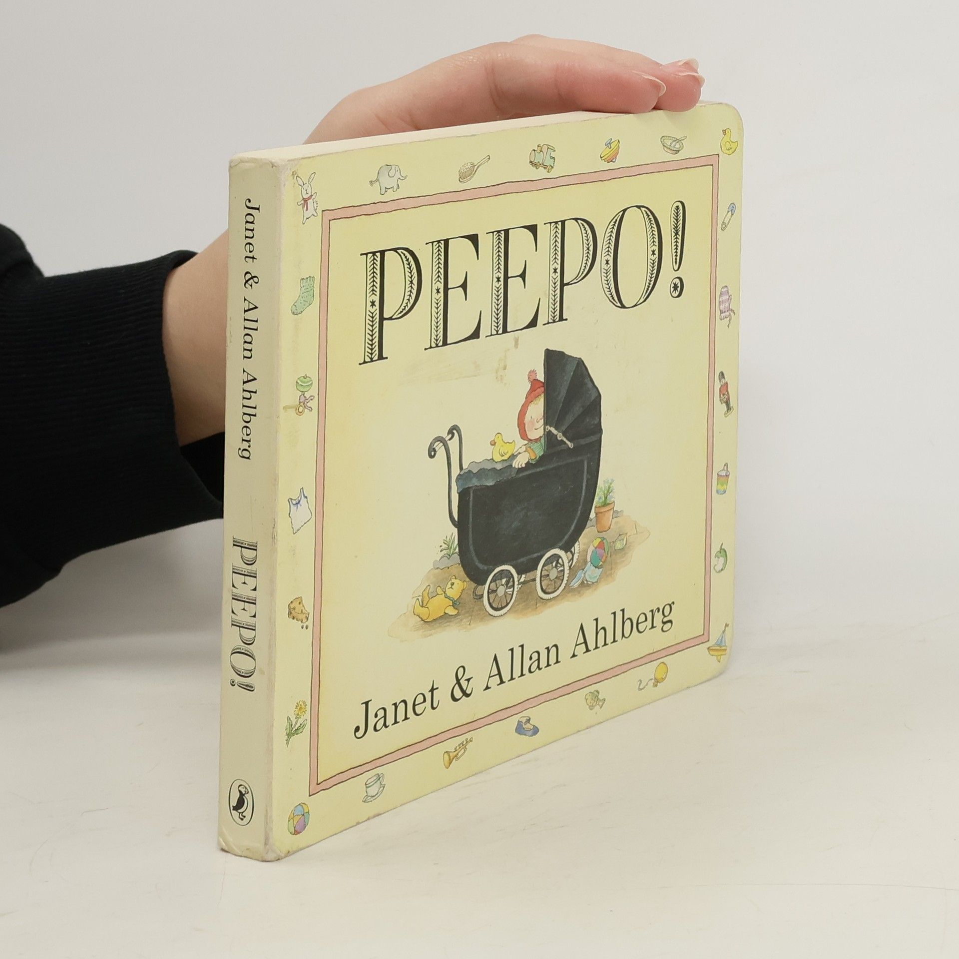 Janet Ahlberg Peepo!